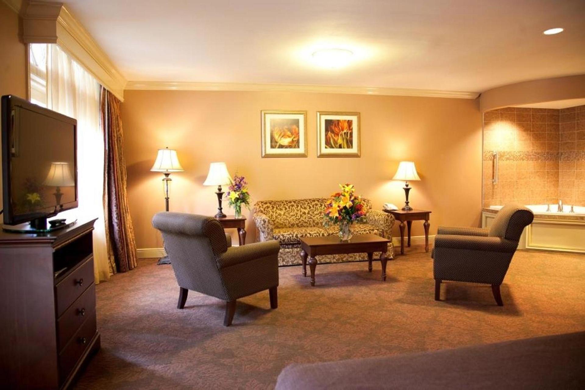Best Western Plus French Quarter Courtyard Hotel photo 32