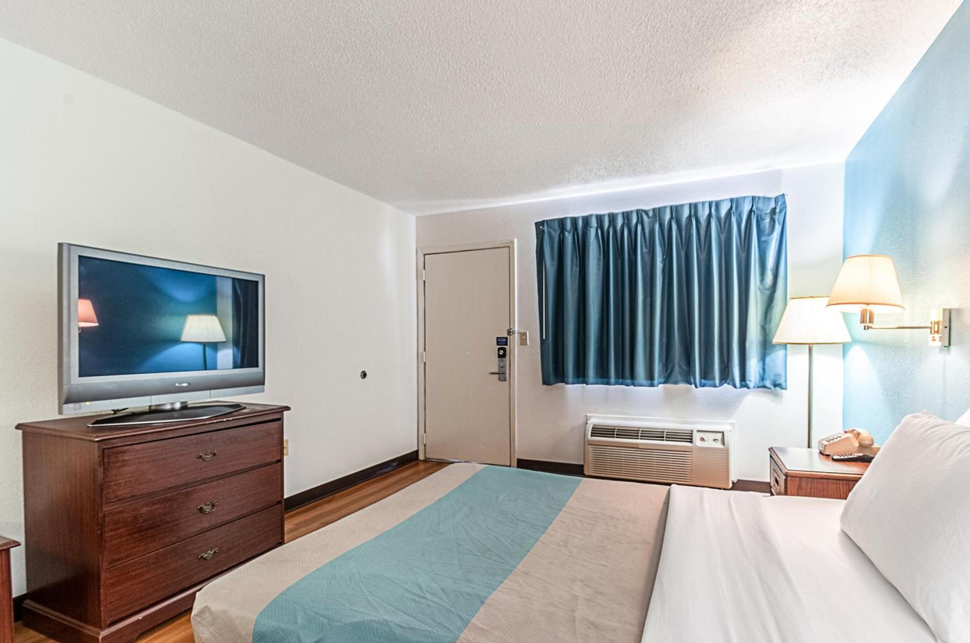 Motel 6-Southgate, MI - Detroit photo 22