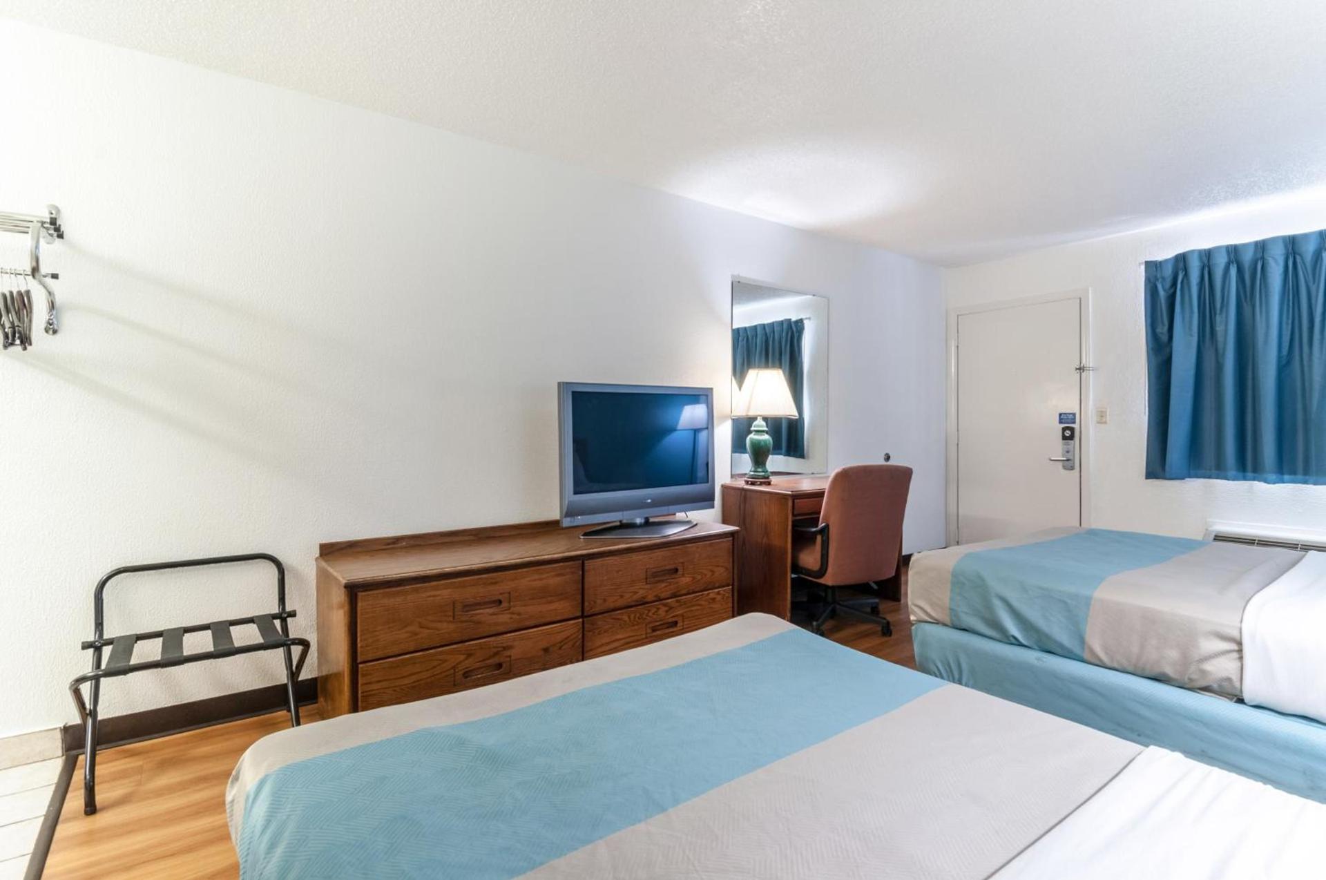 Motel 6-Southgate, MI - Detroit photo 32