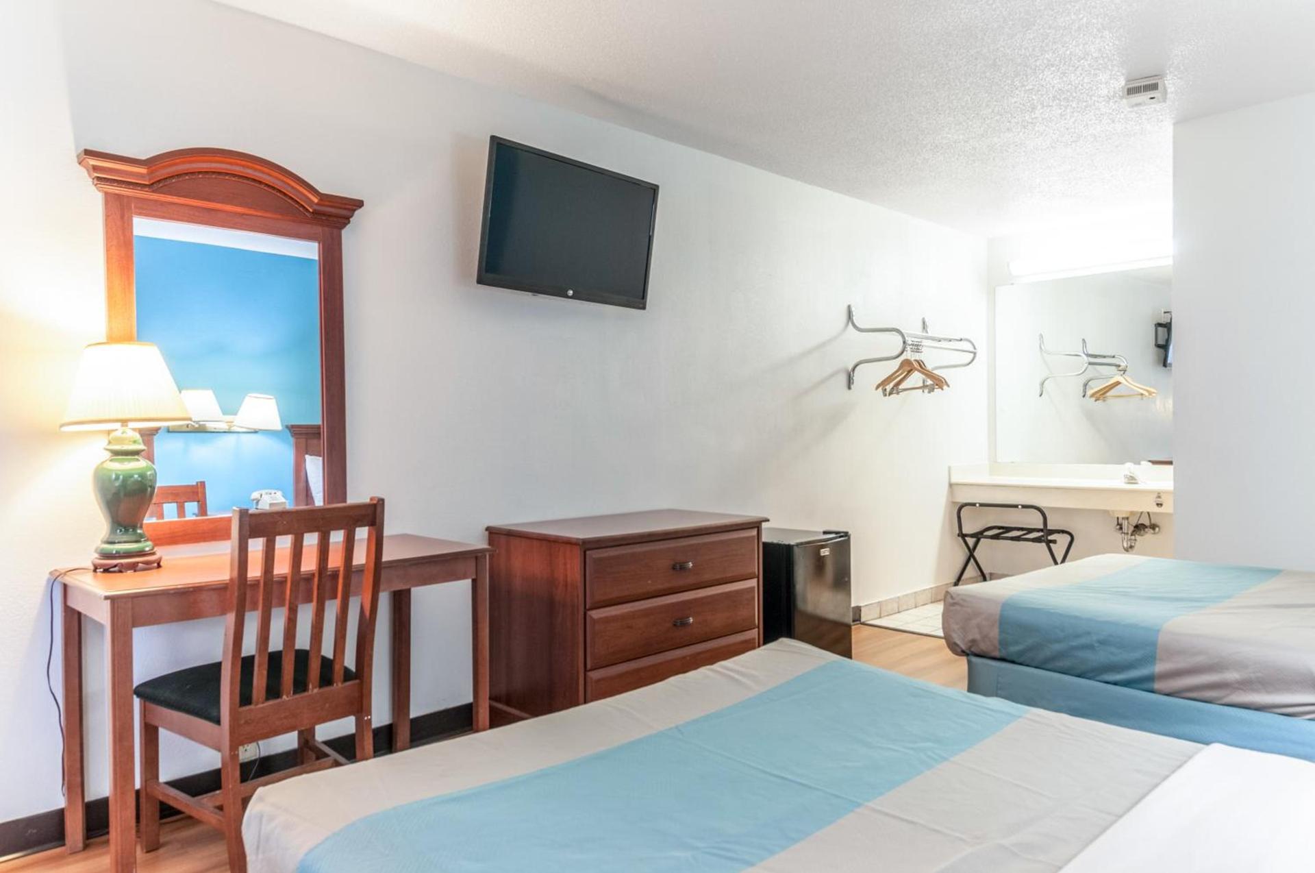 Motel 6-Southgate, MI - Detroit photo 34