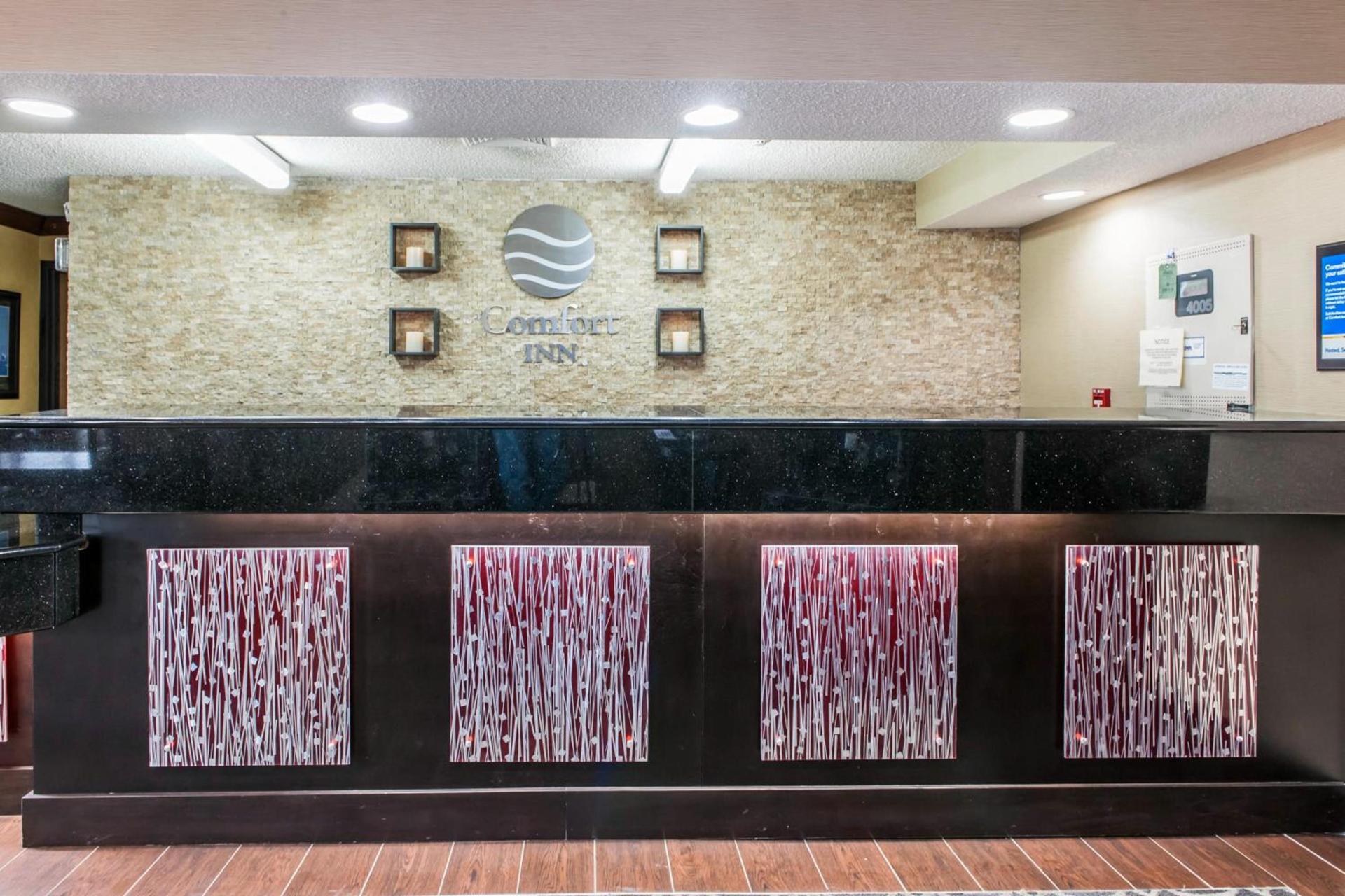 Comfort Inn Blue Ash North photo 36