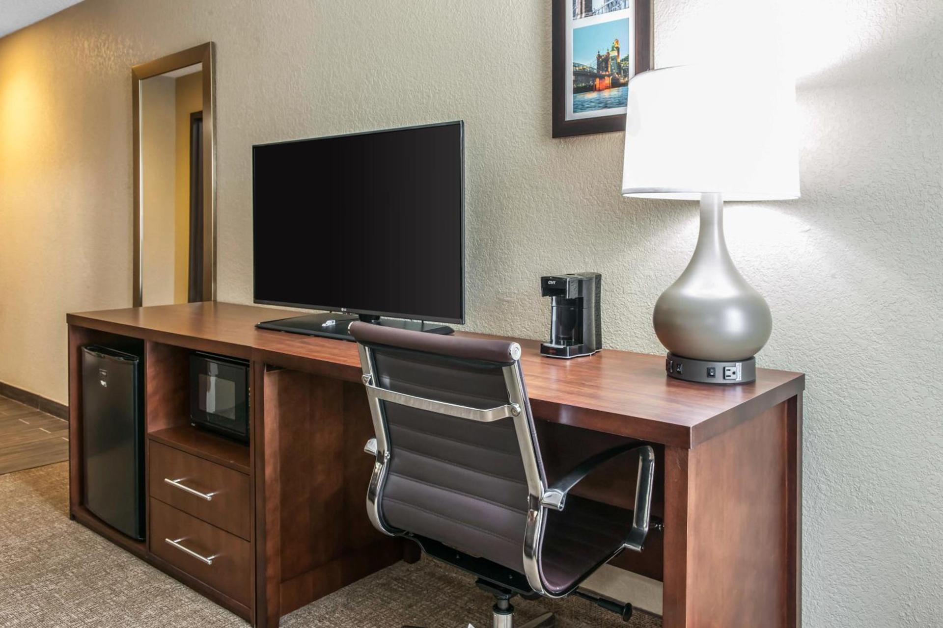 Comfort Inn Blue Ash North photo 50