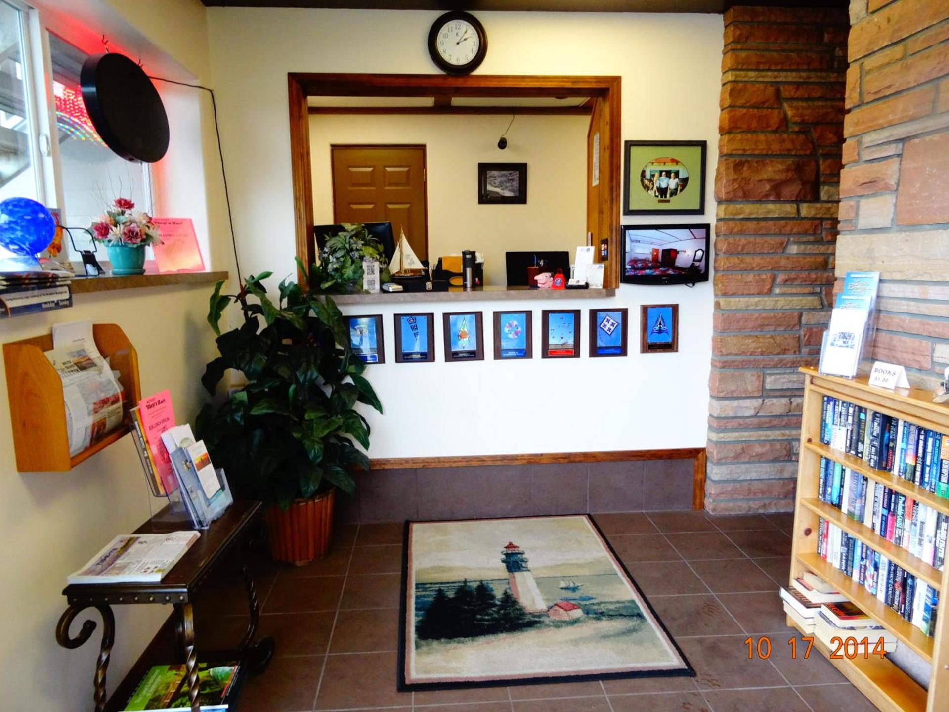 Breakers Boutique Inn photo 31