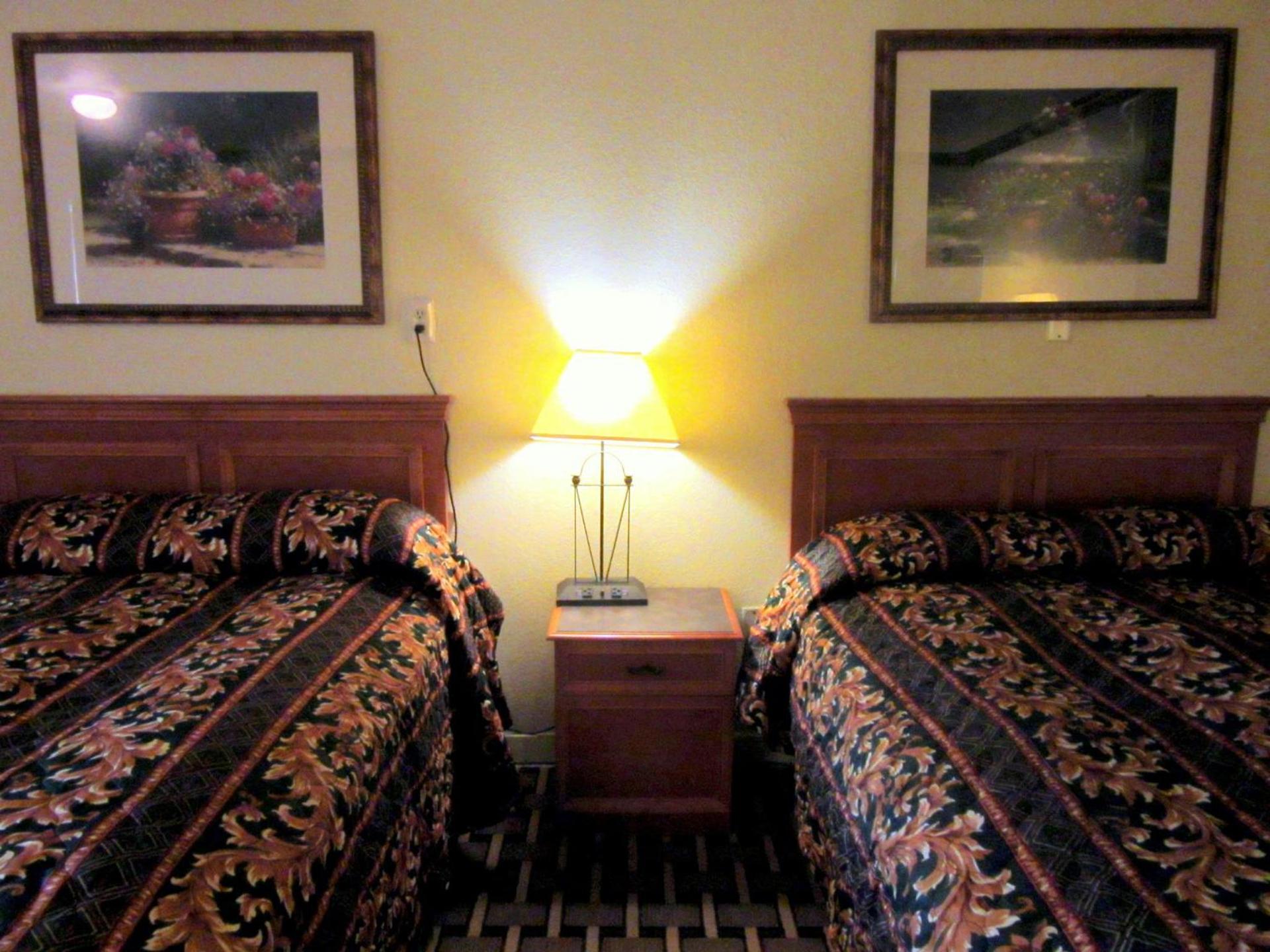 Budget Host Inn photo 6