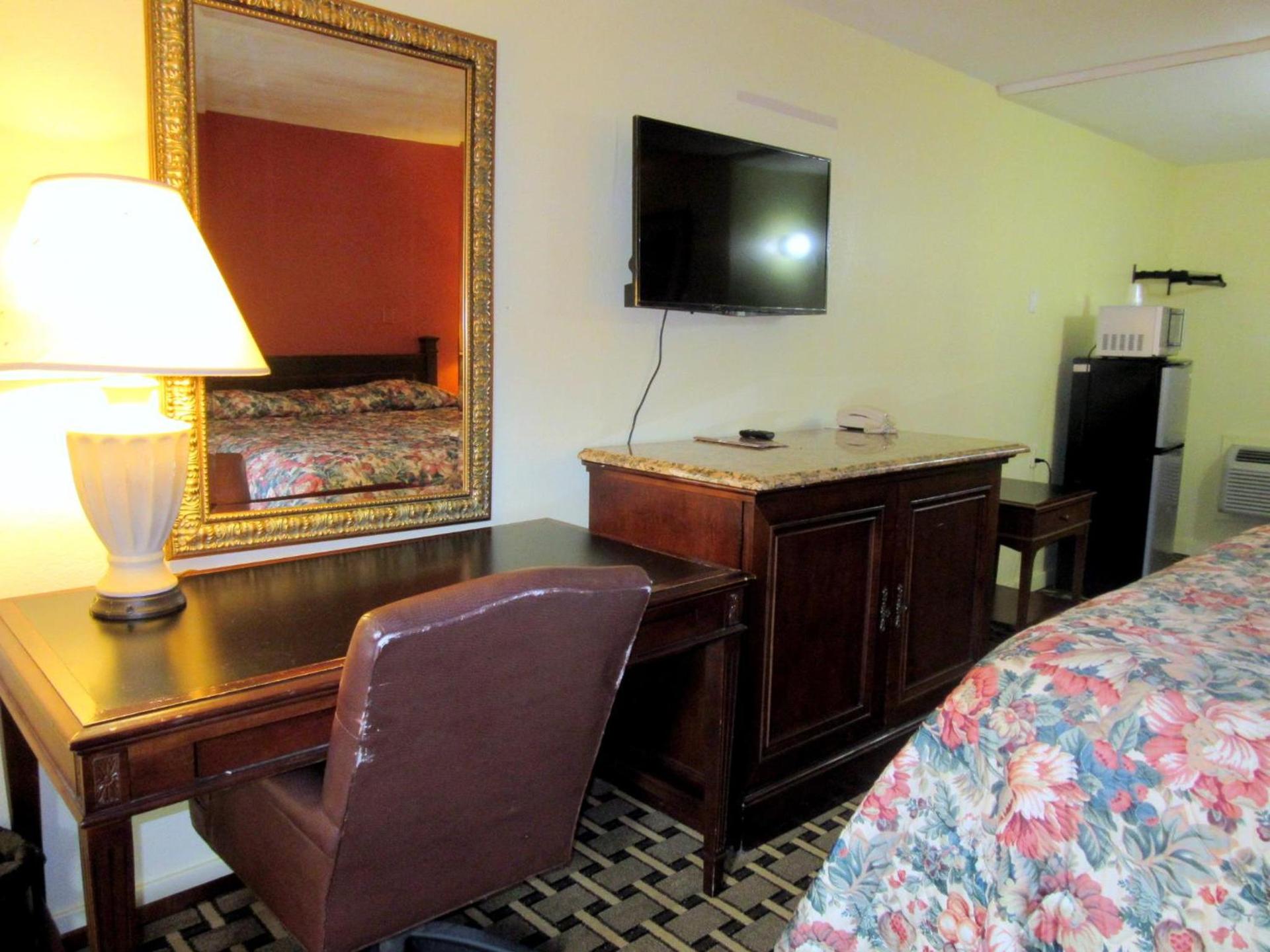 Budget Host Inn photo 12