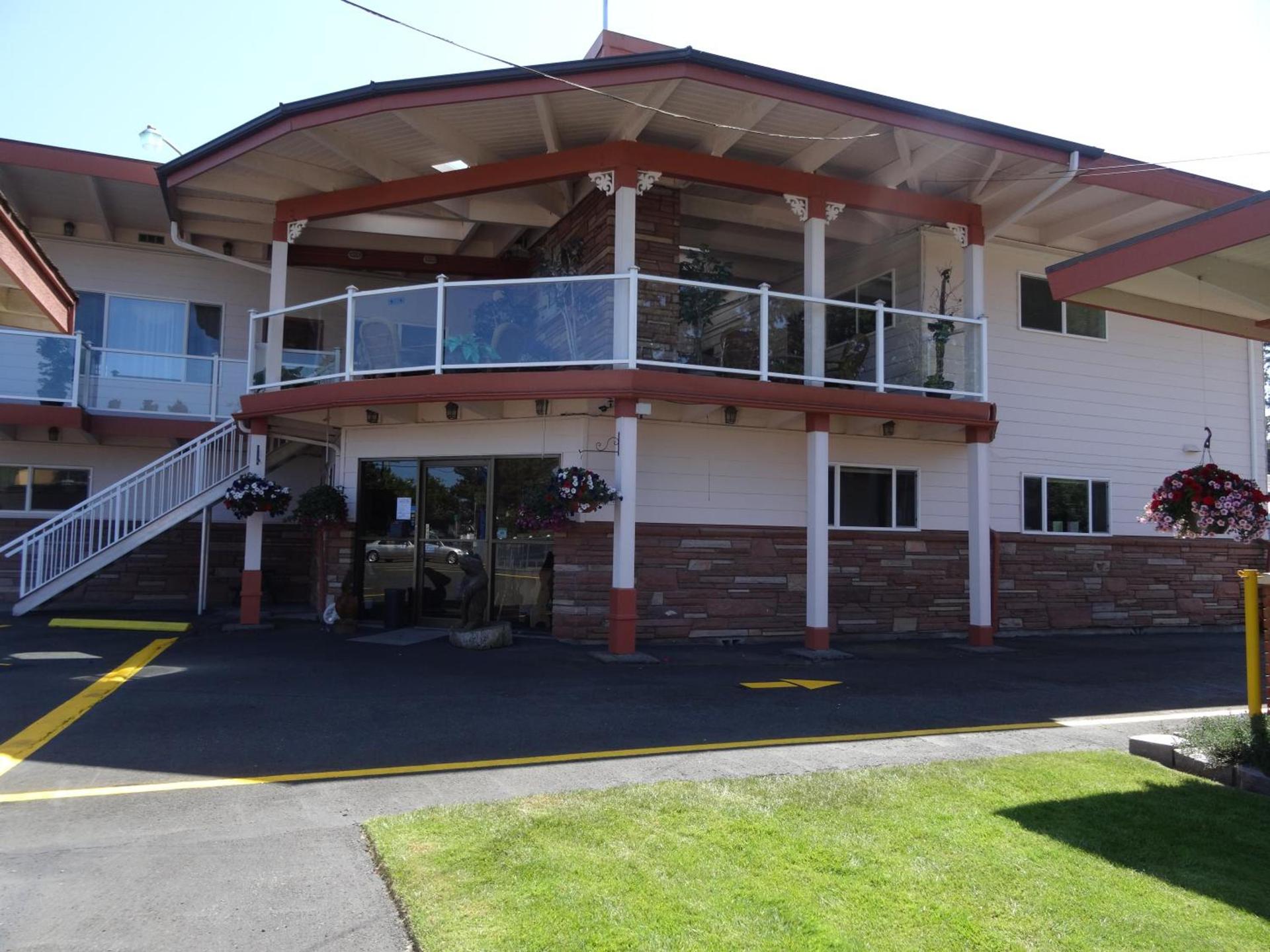 Breakers Boutique Inn photo 21