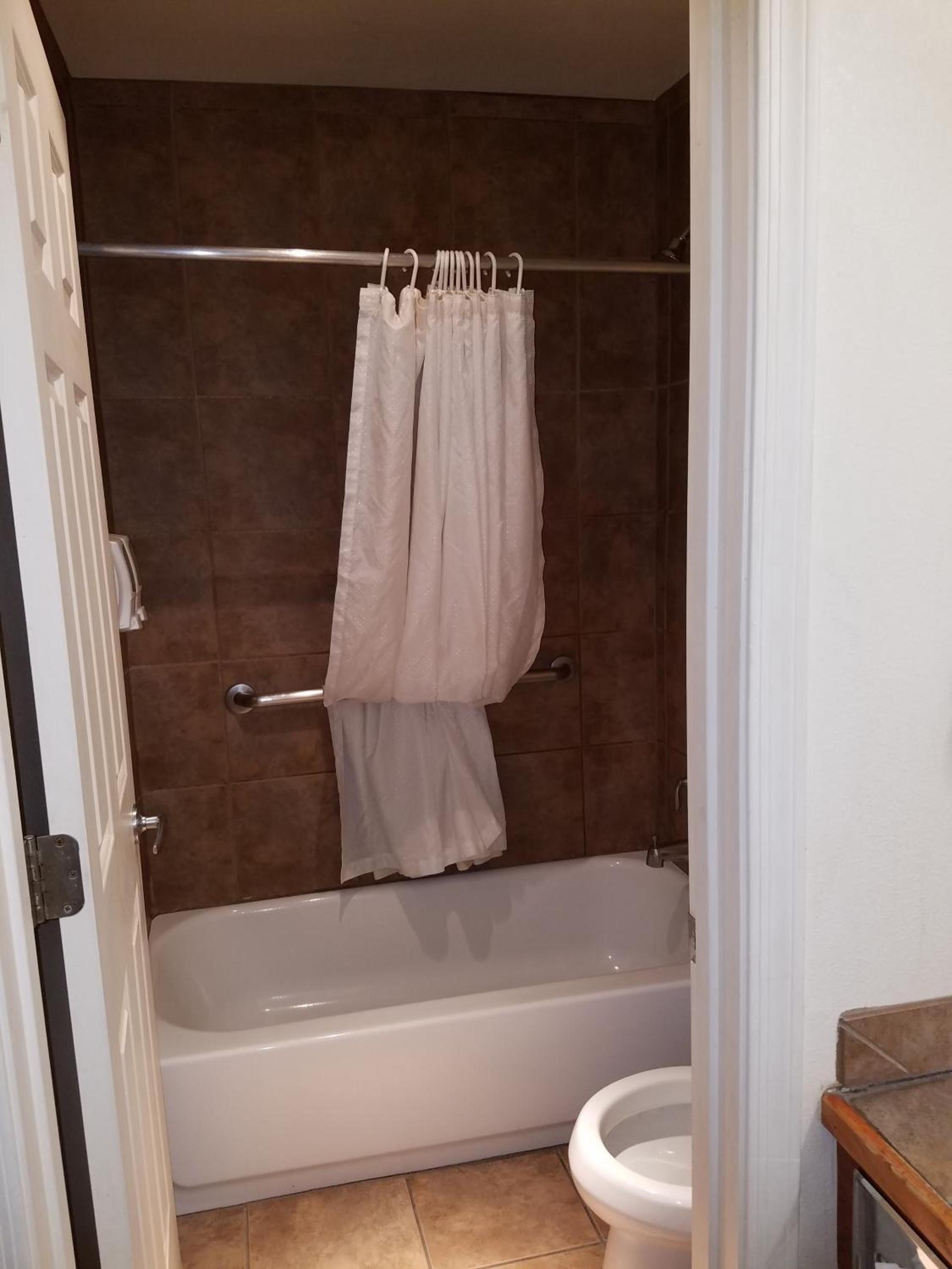 Premier Inns Tolleson photo 8