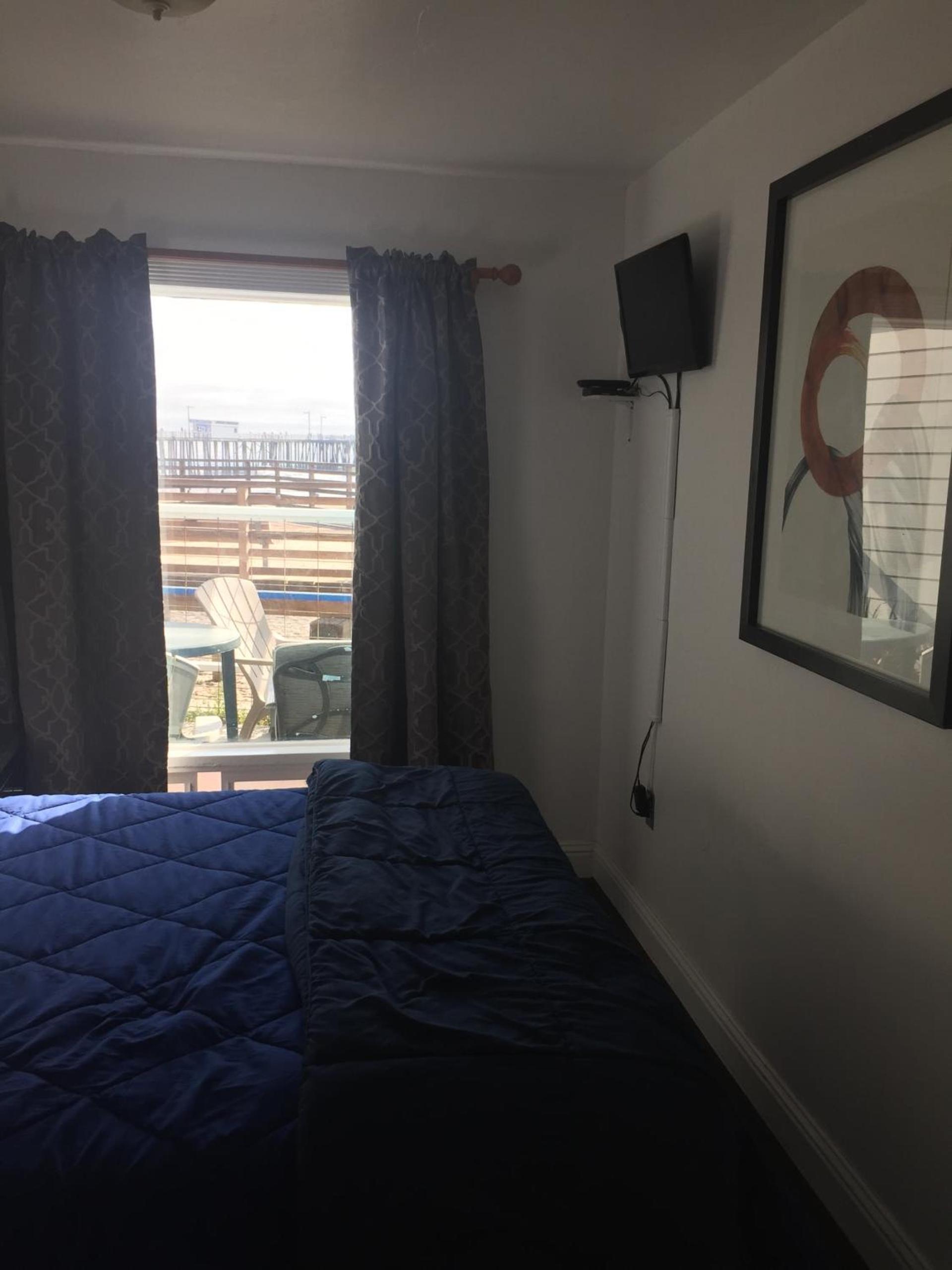 Dolphin Cove Motel photo 51