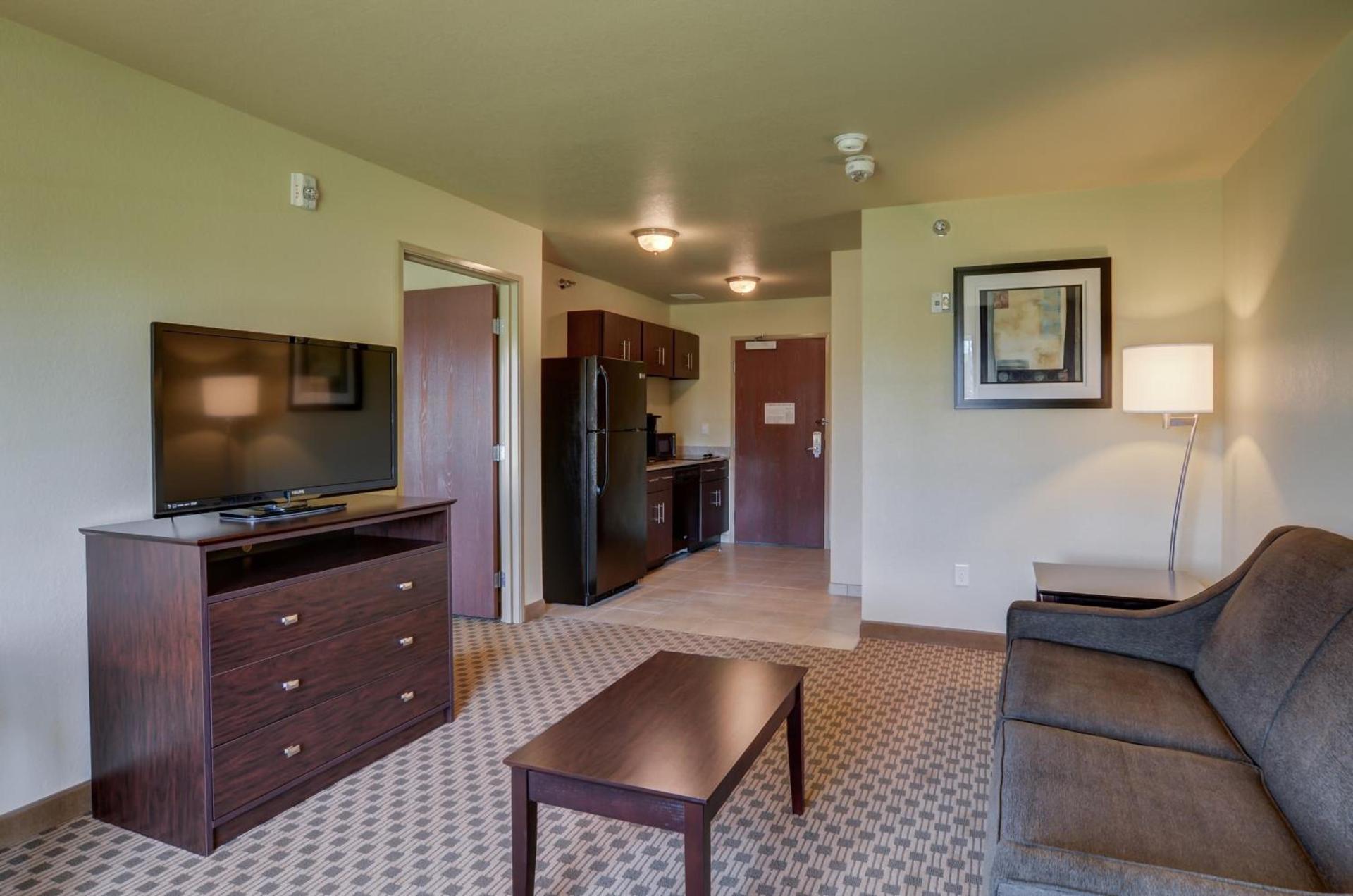 Cobblestone Inn & Suites - Ord photo 32