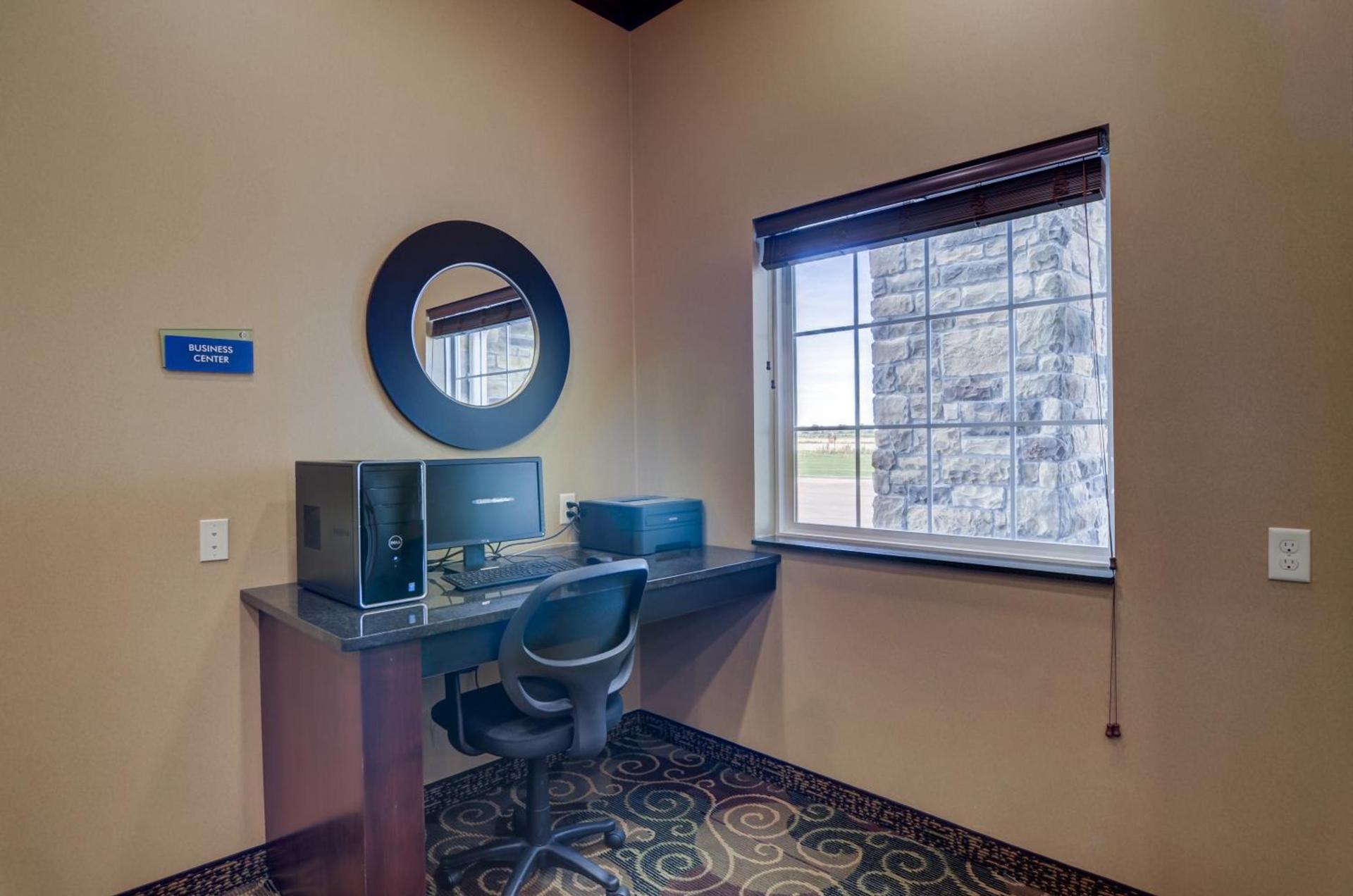 Cobblestone Inn & Suites - Ord photo 40