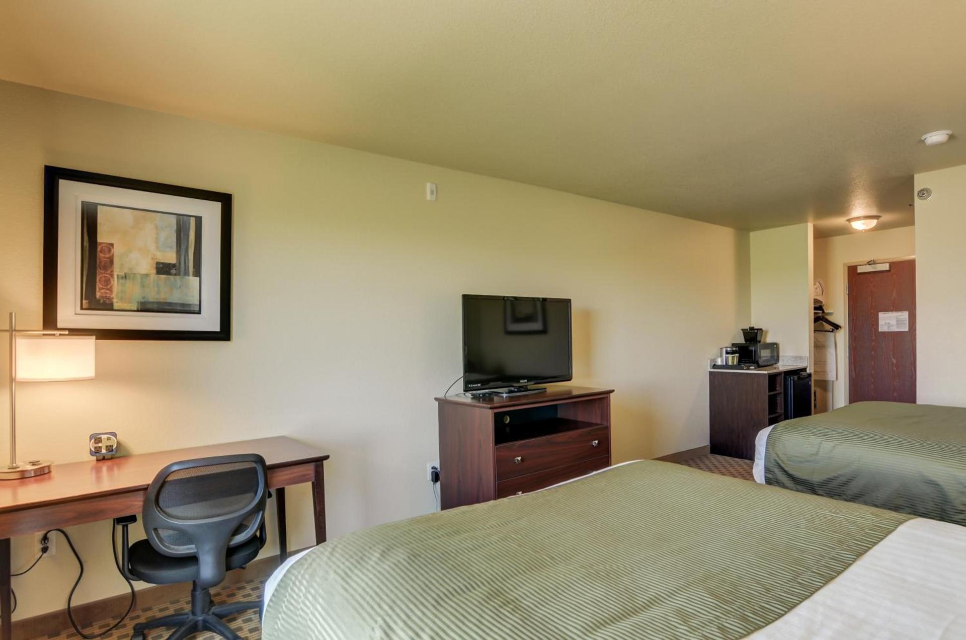 Cobblestone Inn & Suites - Ord photo 46