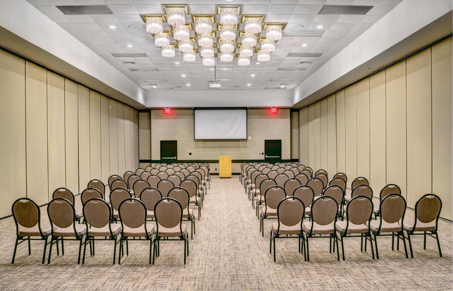 Wyndham Fort Smith City Center photo 63