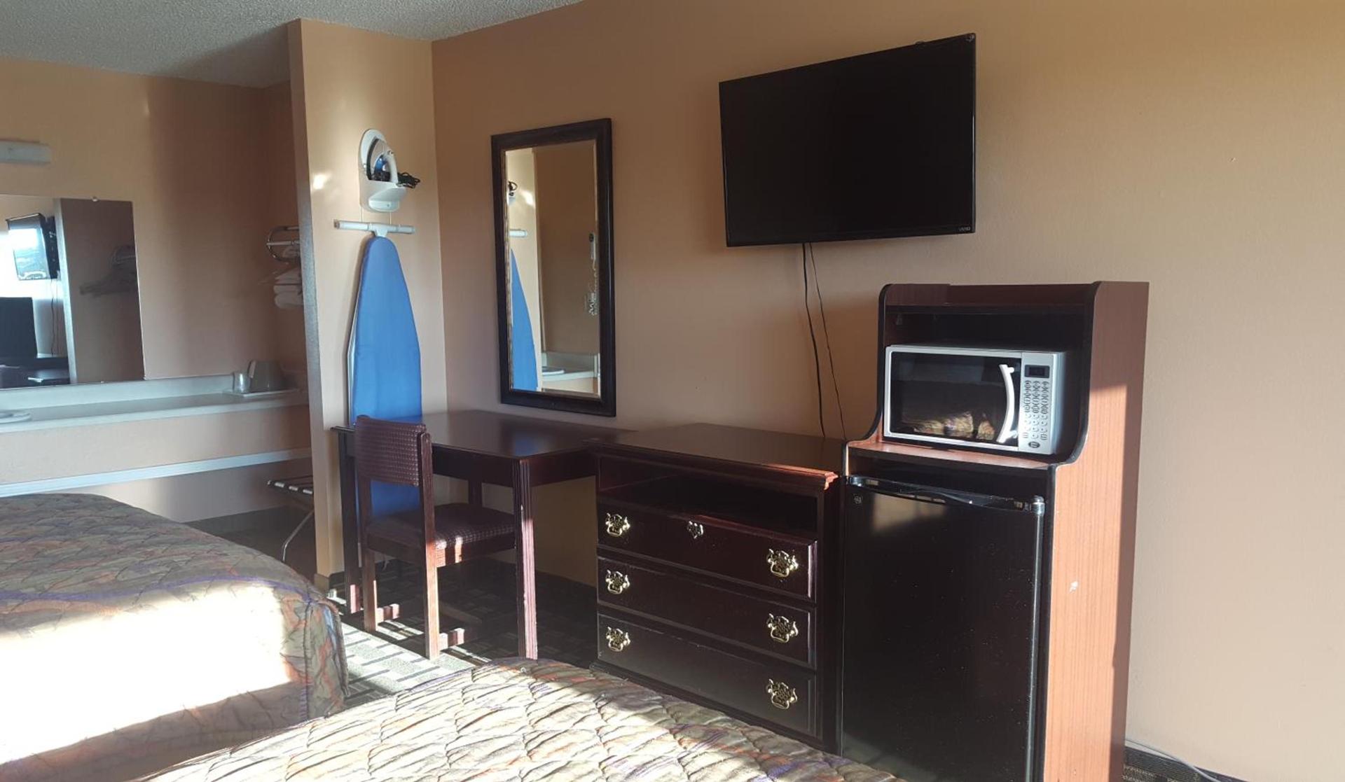 Budget Inn and Suites Siloam Springs photo 9