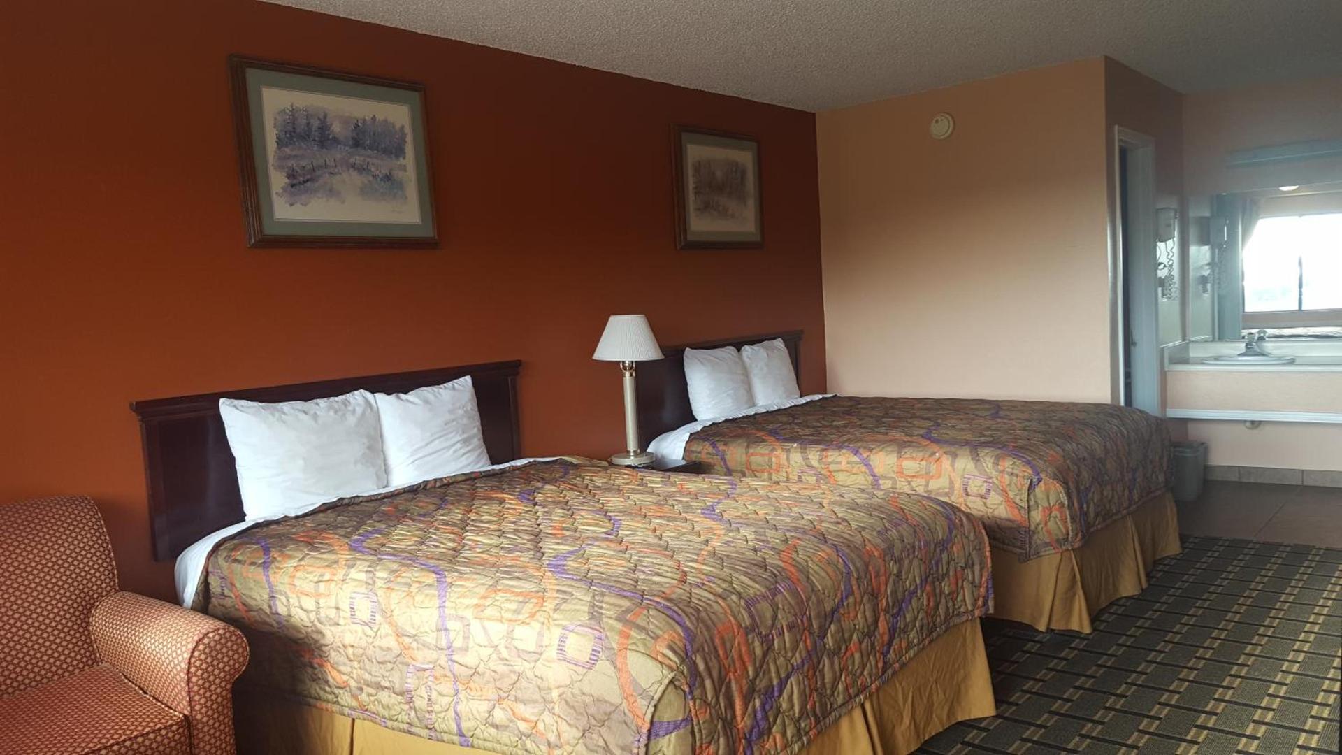 Budget Inn and Suites Siloam Springs photo 7