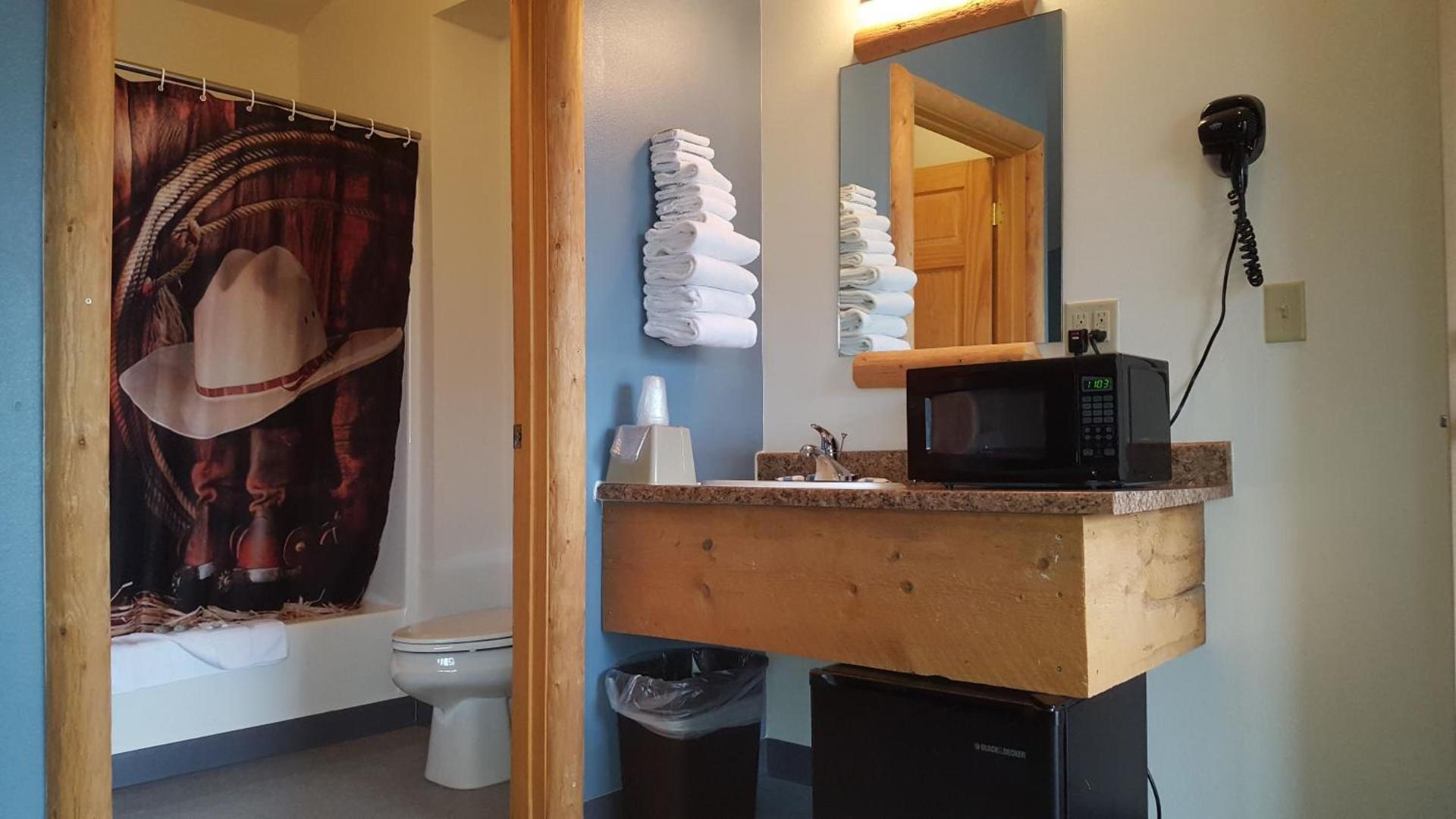 Big Bear Motel photo 55