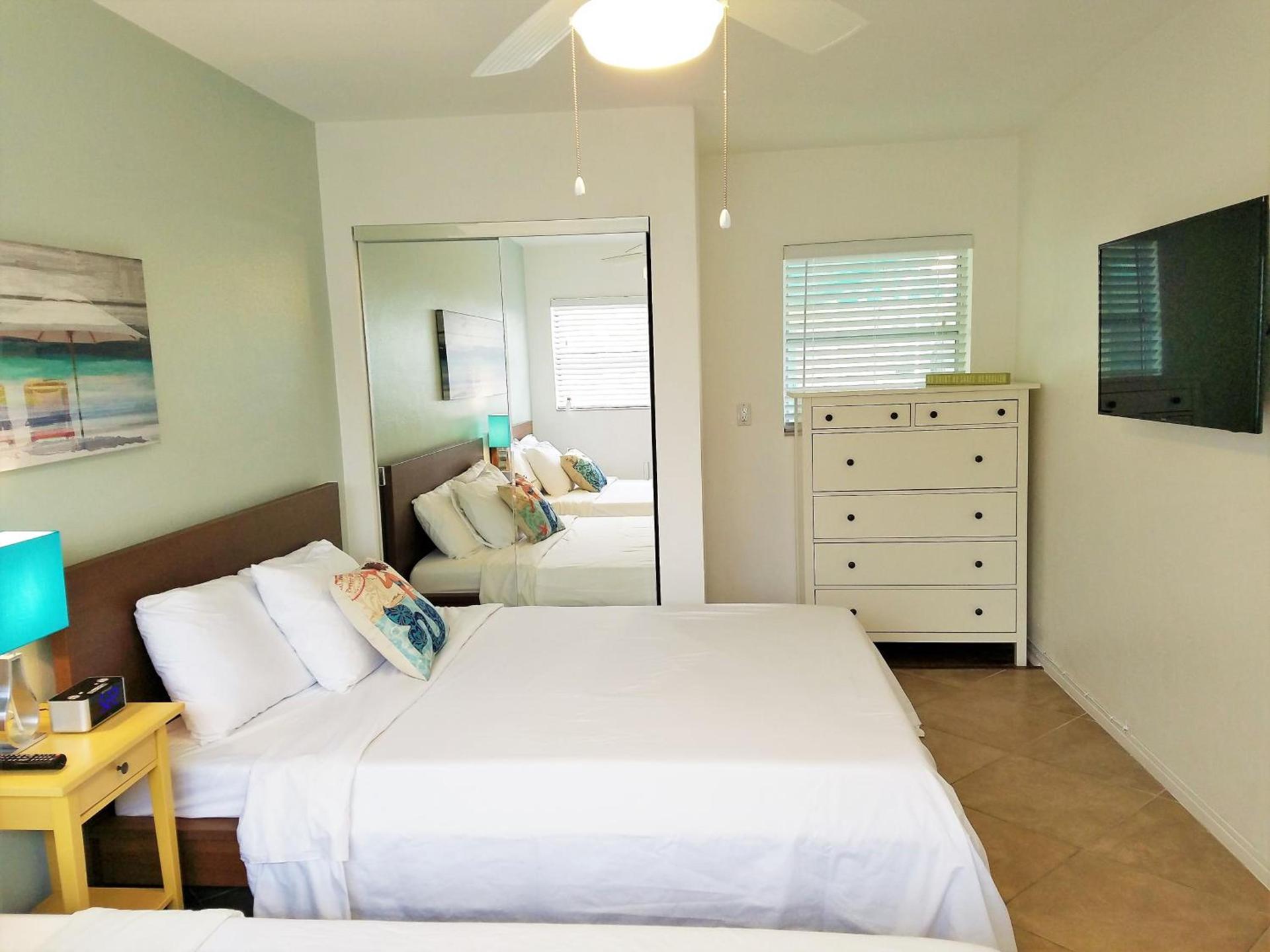St. Pete Beach Suites photo 38