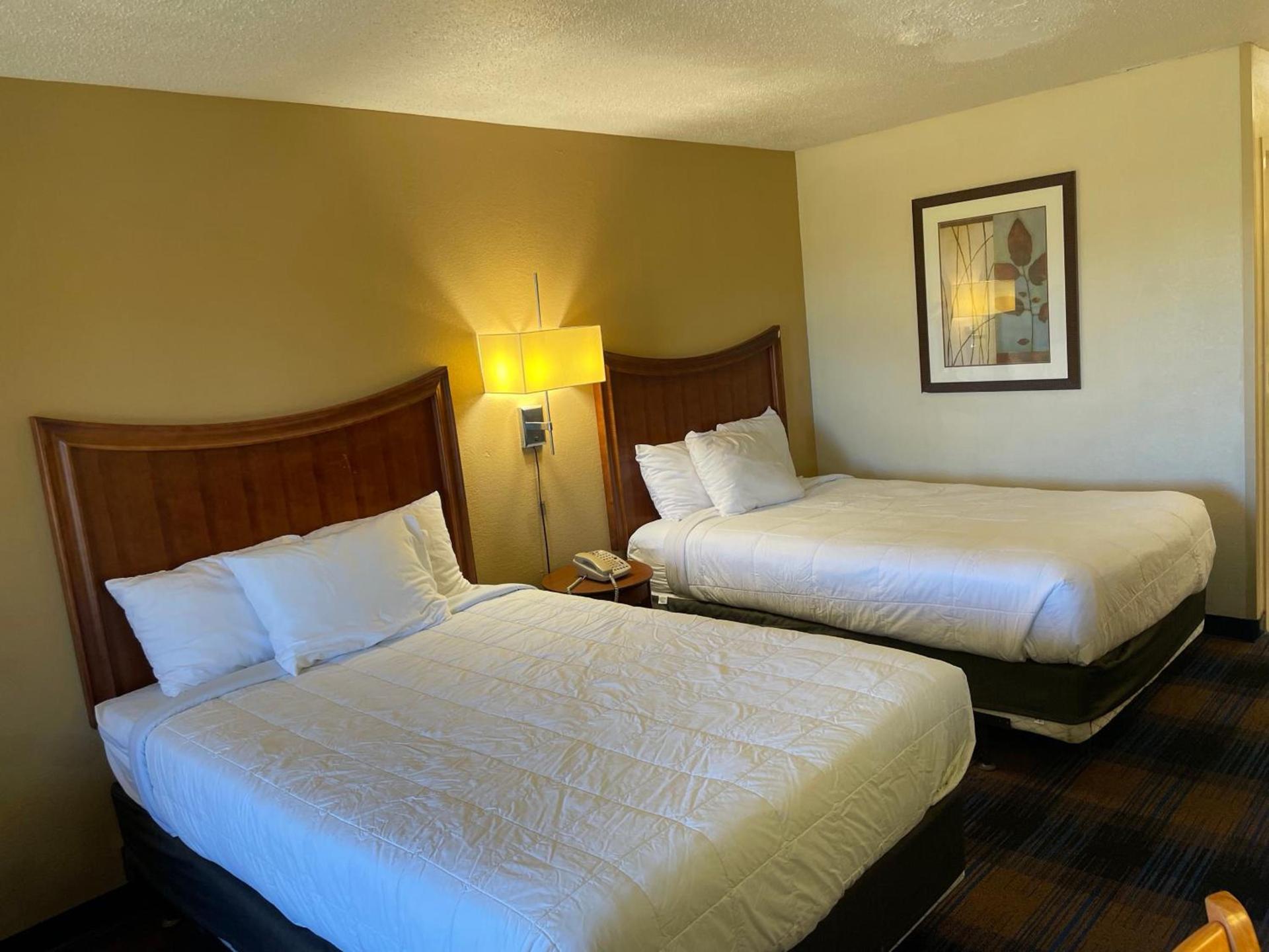 Millennium Inn photo 6