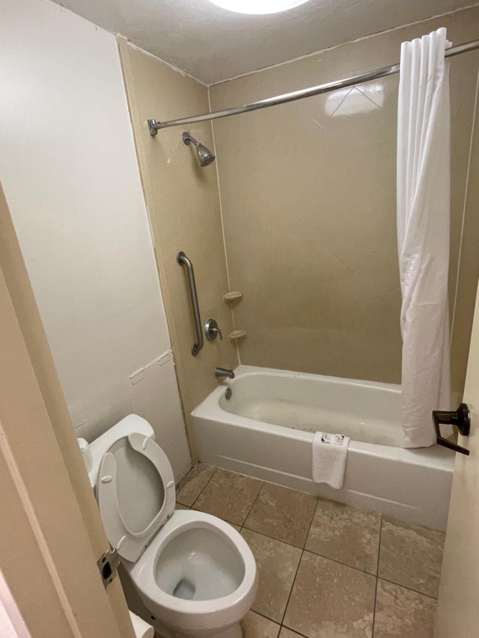 Millennium Inn photo 4