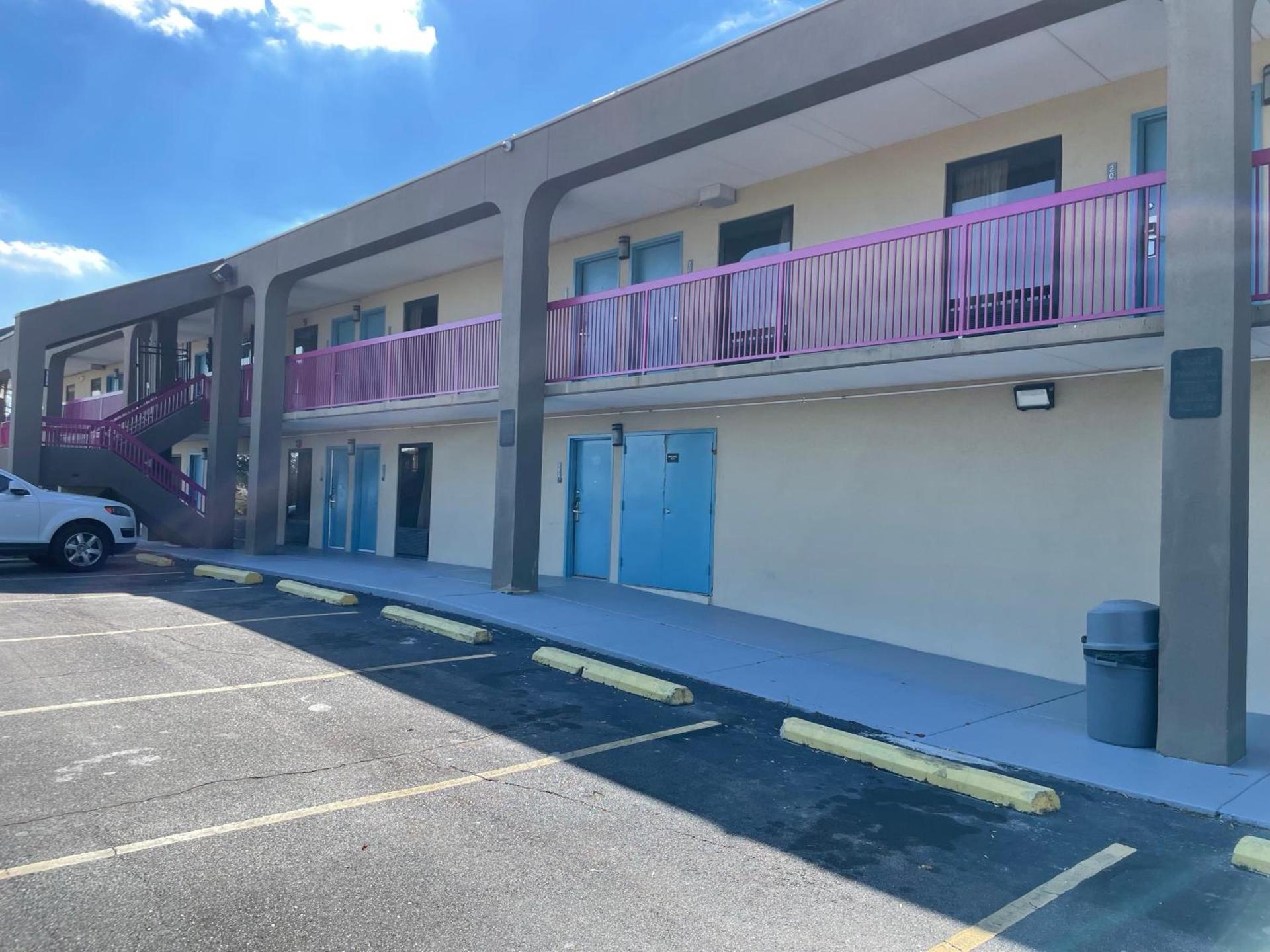 Millennium Inn photo 13