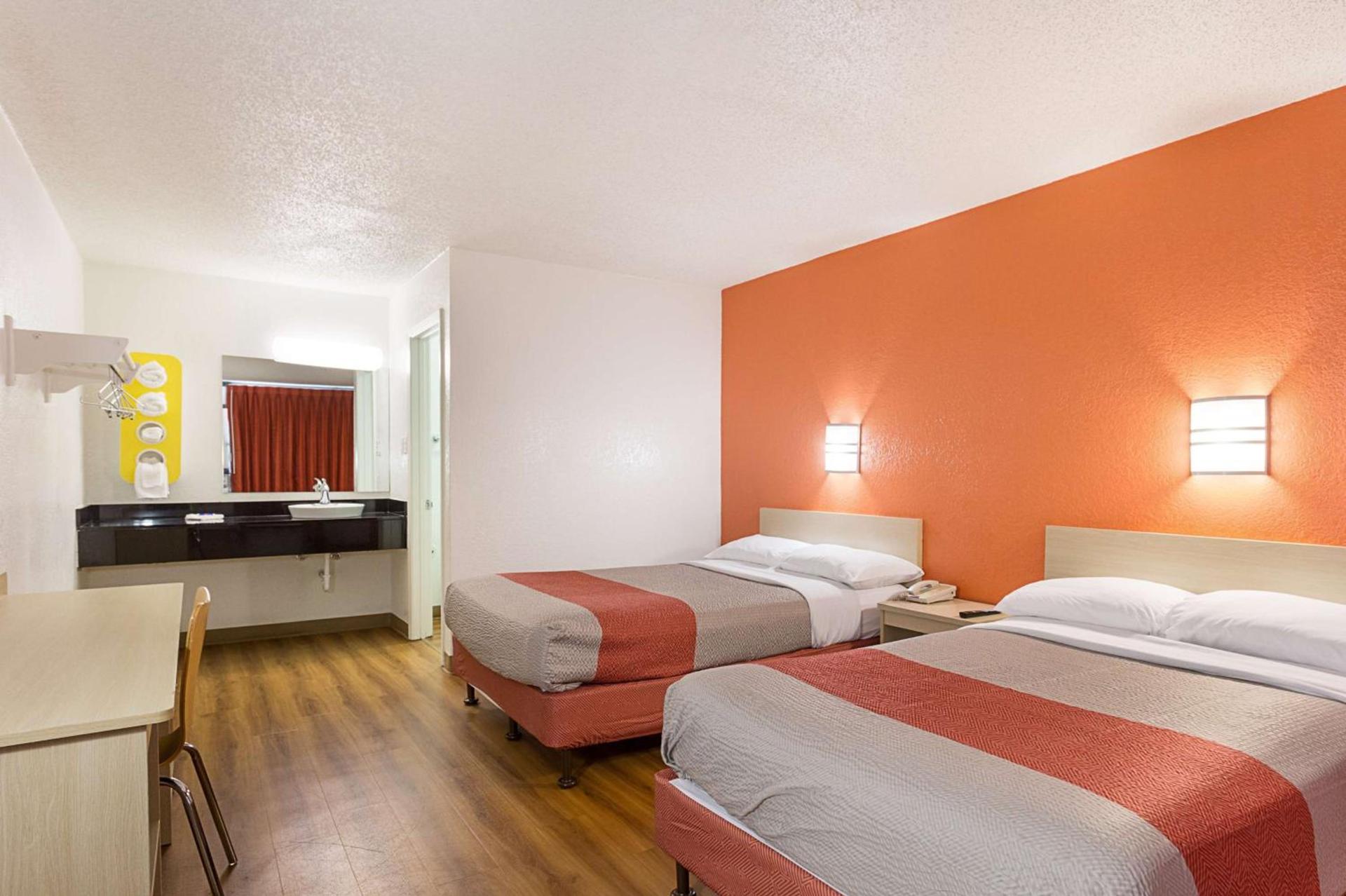 Motel 6 Baton Rouge Southeast photo 18