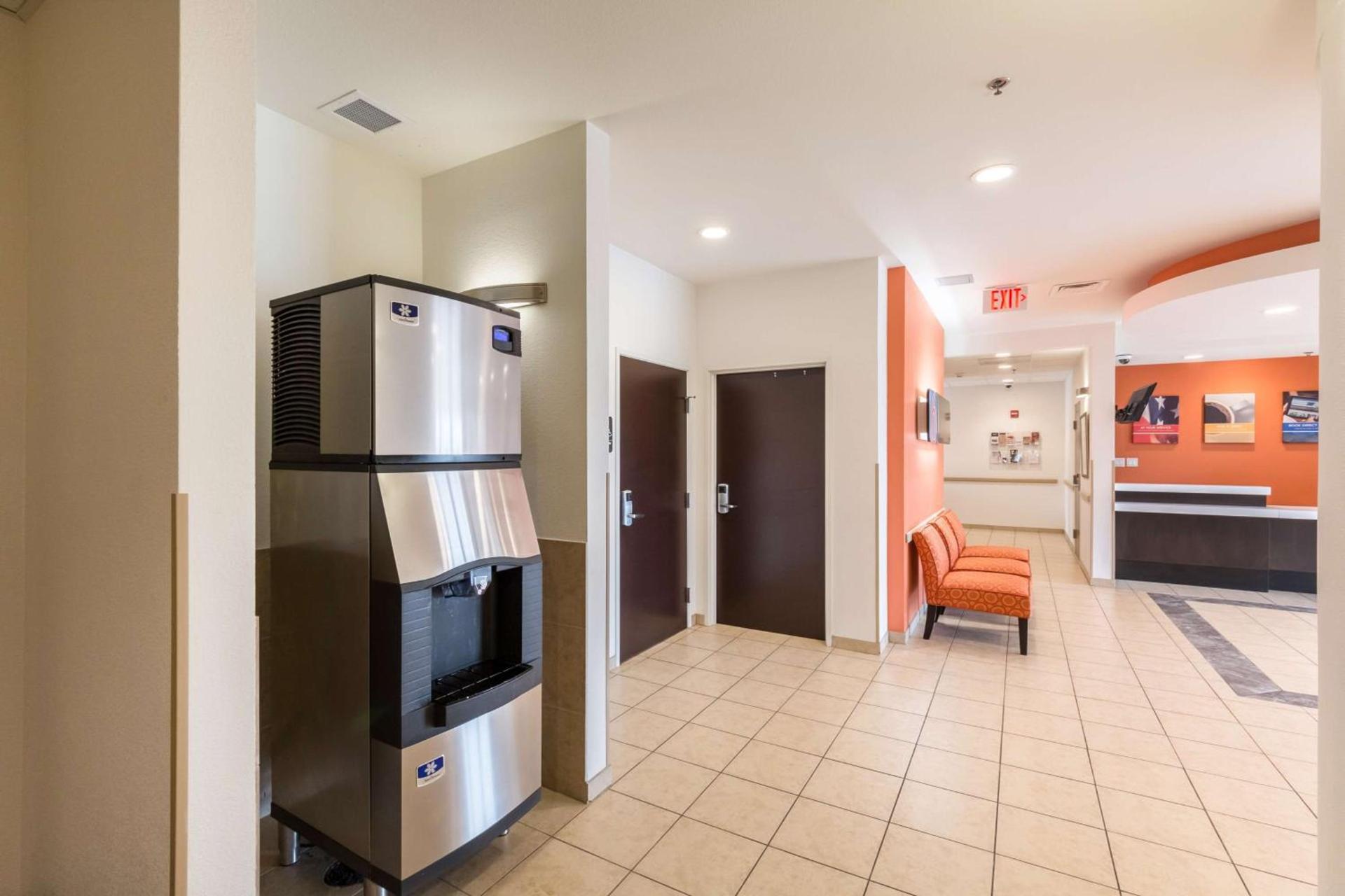 Motel 6-Laredo, TX - Airport photo 49