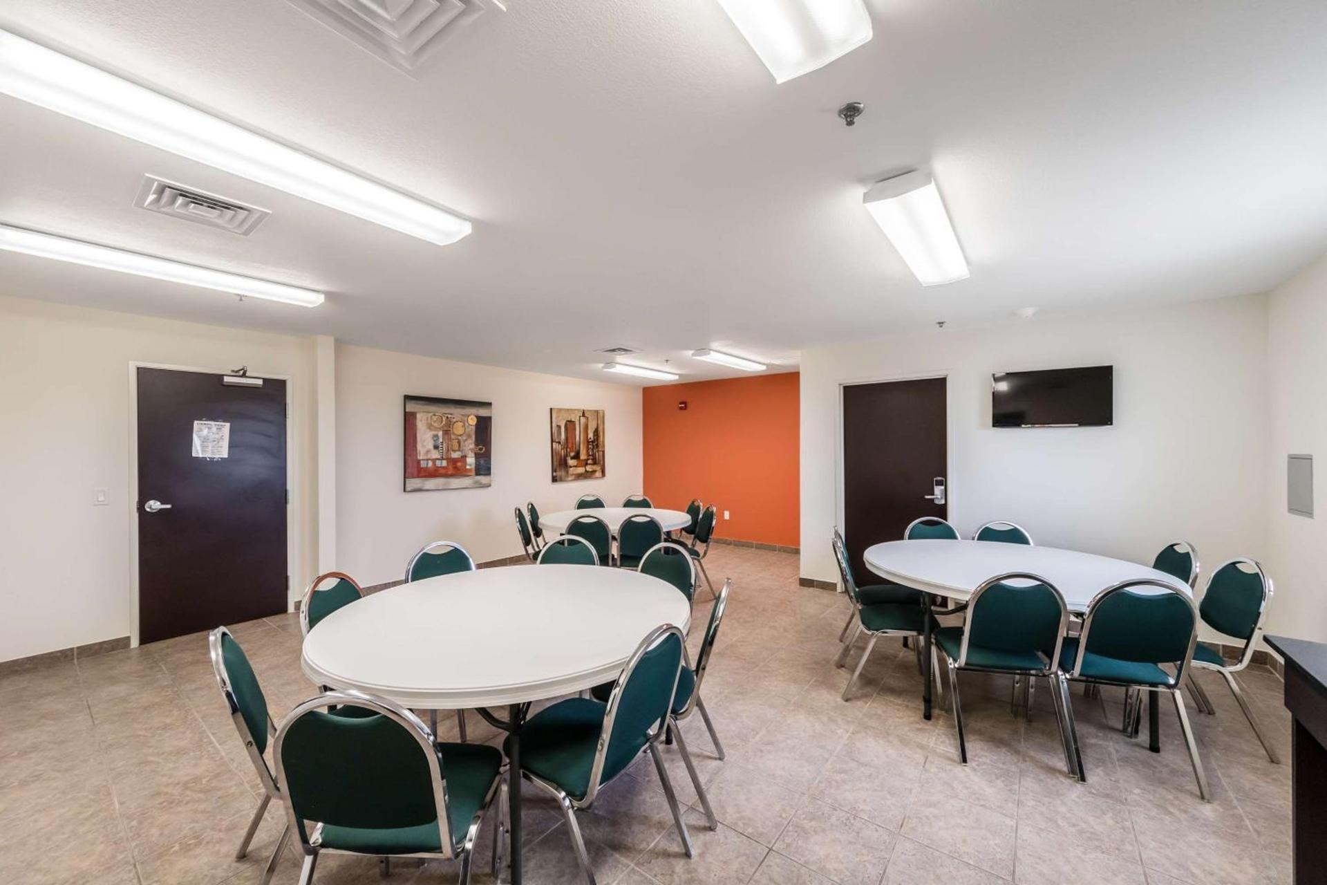 Motel 6-Laredo, TX - Airport photo 42