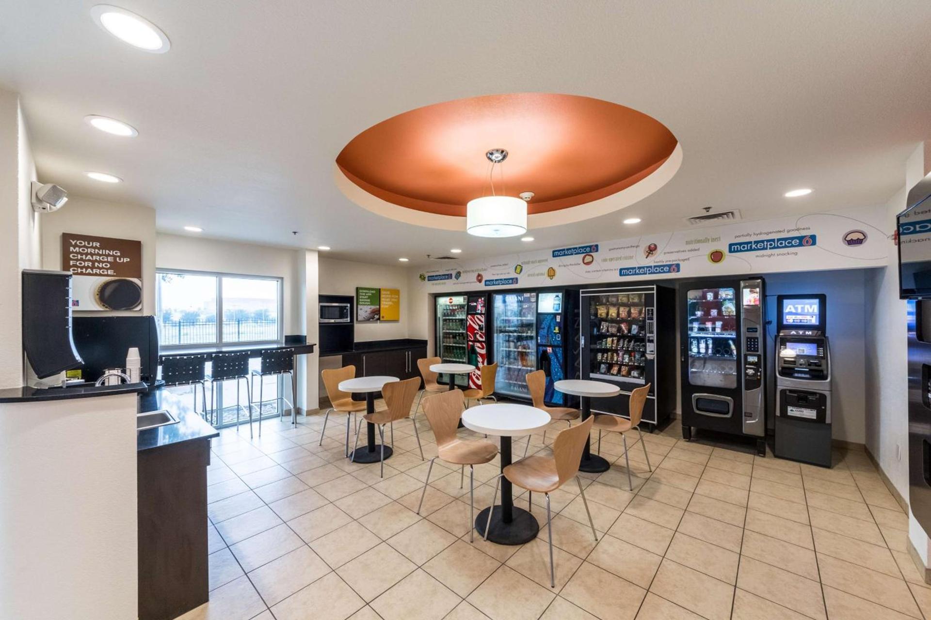Motel 6-Laredo, TX - Airport photo 40