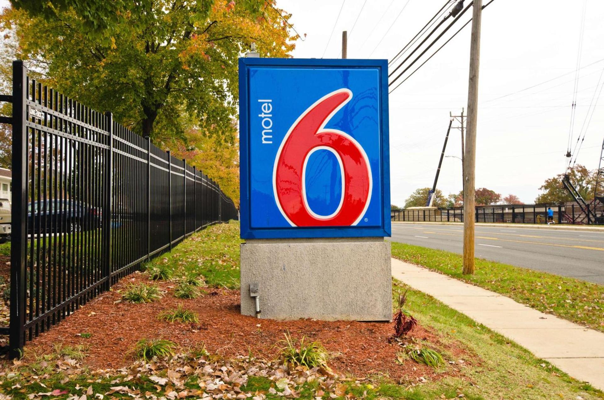 Motel 6-Camp Springs, DC - South Camp Springs photo 56