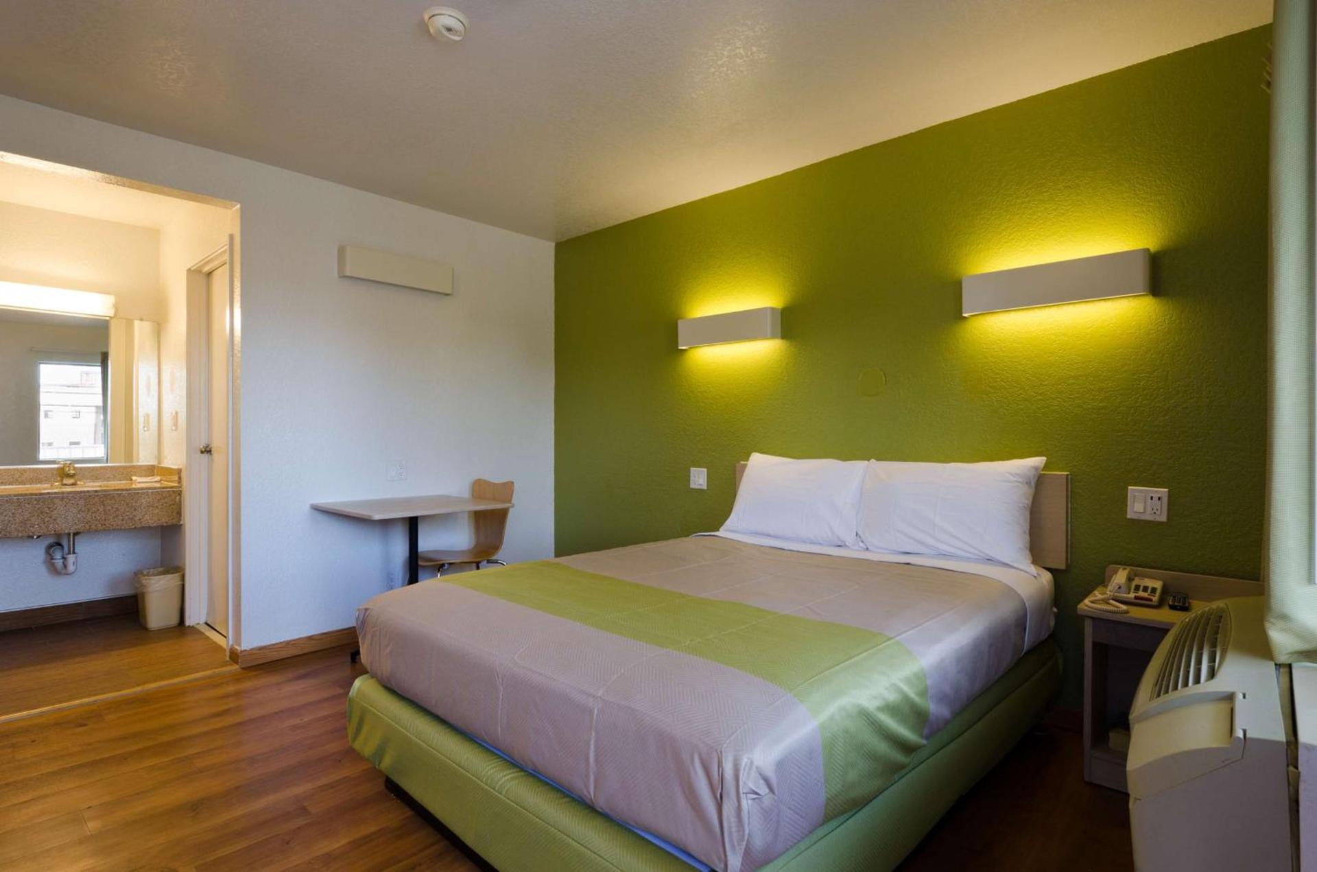 Motel 6-Camp Springs, DC - South Camp Springs photo 40