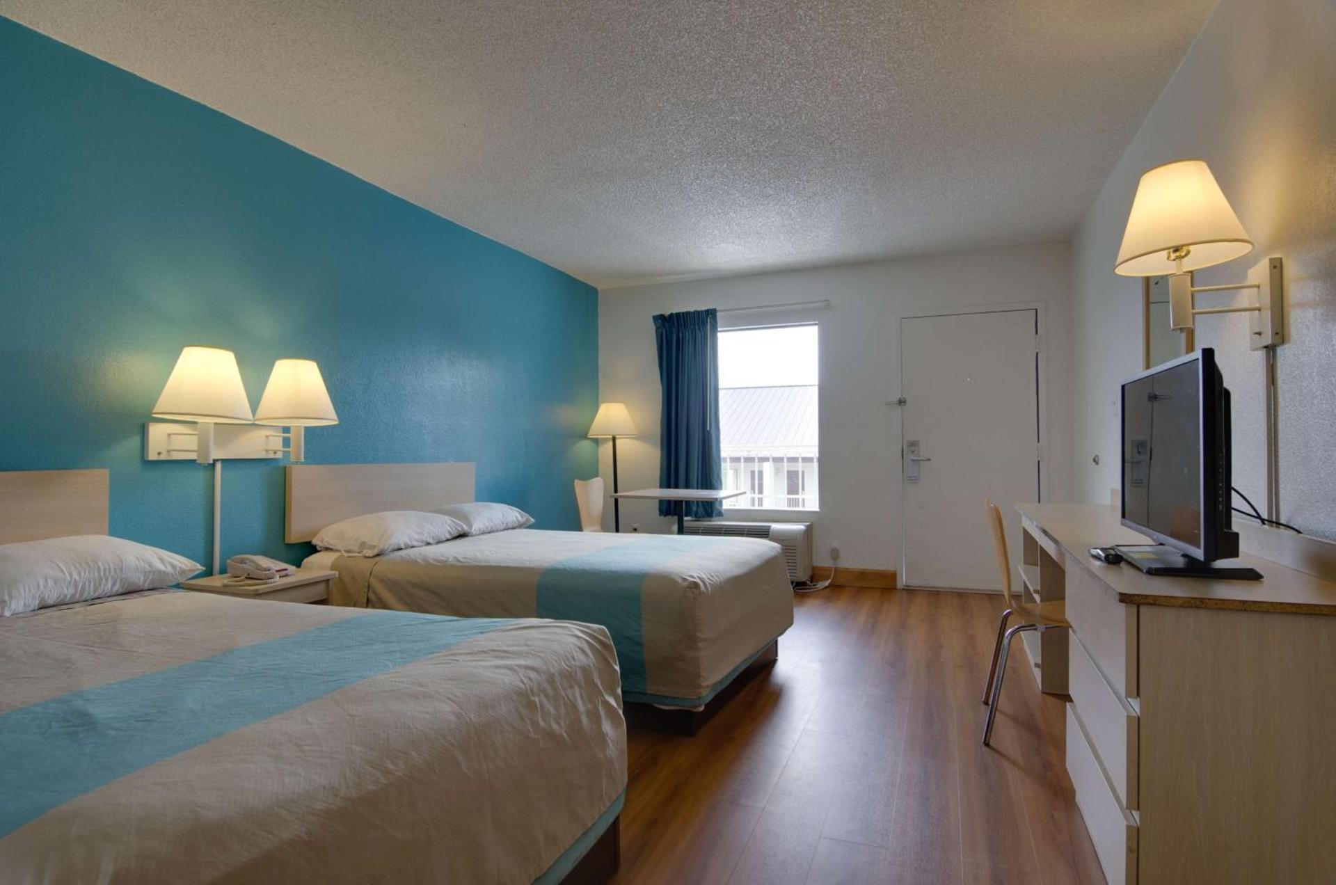 Motel 6-Atlanta, GA photo 37