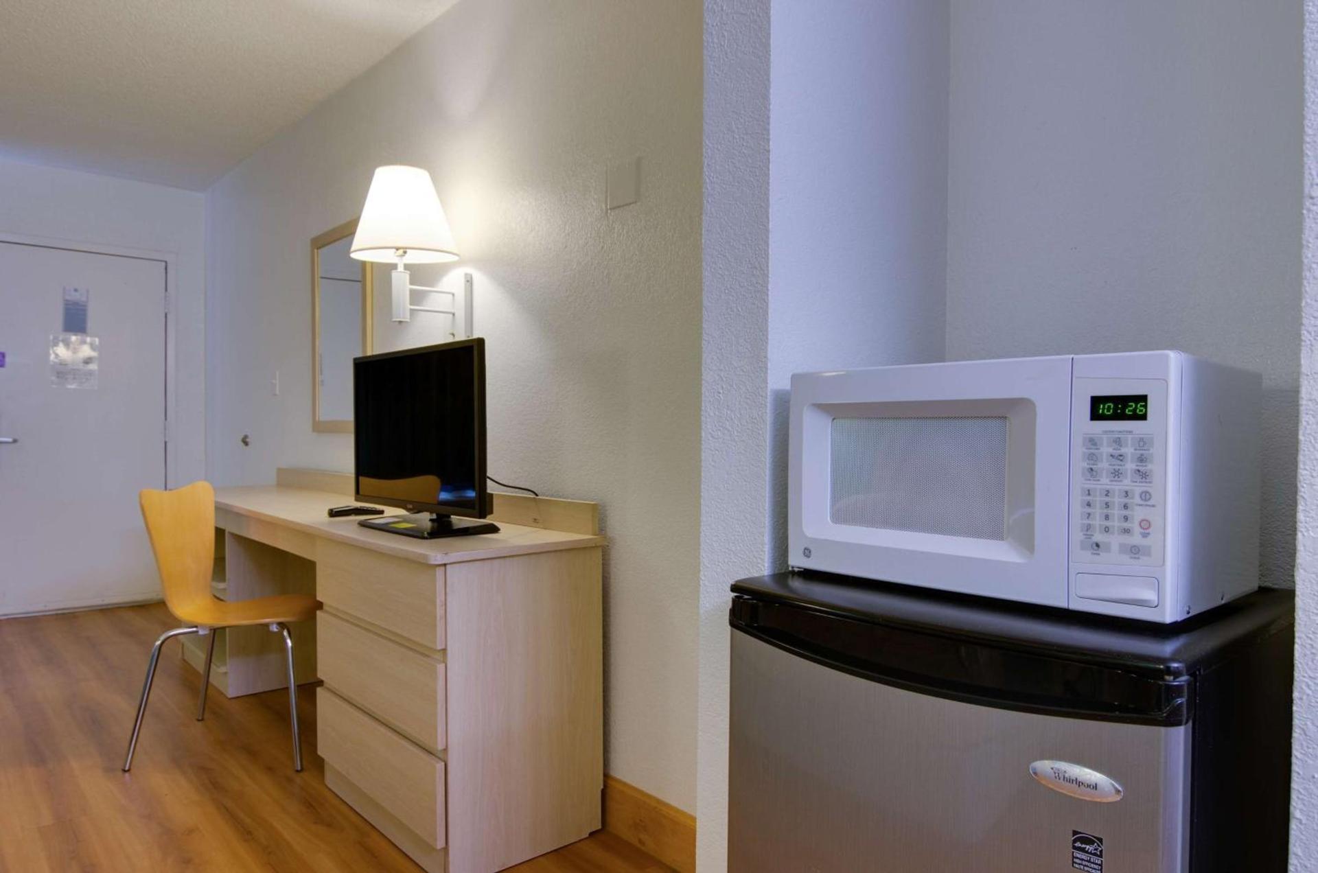 Motel 6-Atlanta, GA photo 32