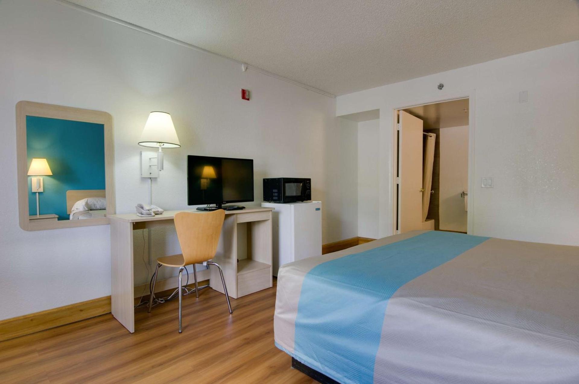Motel 6-Atlanta, GA photo 29