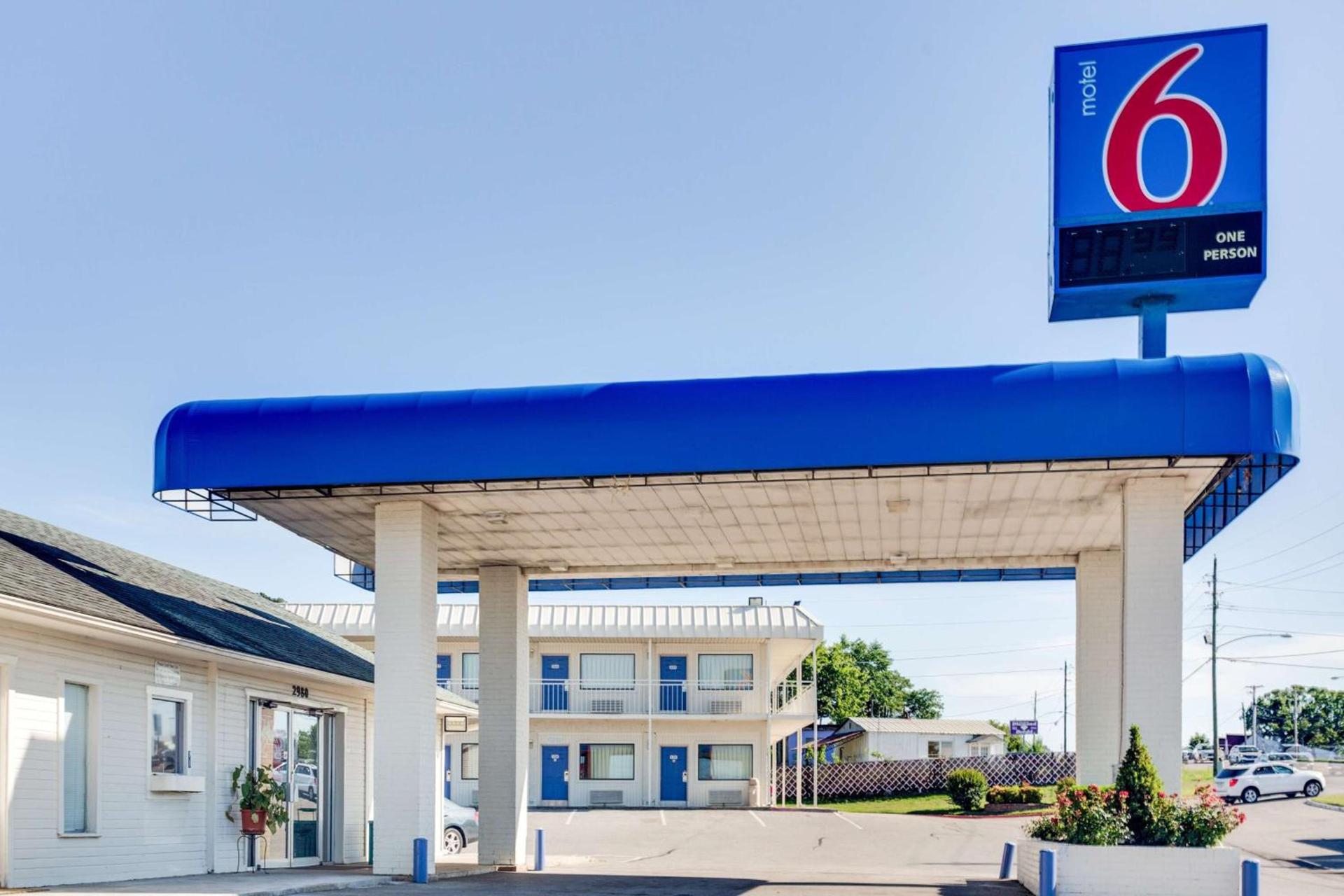 Motel 6-Fayetteville, AR photo 18