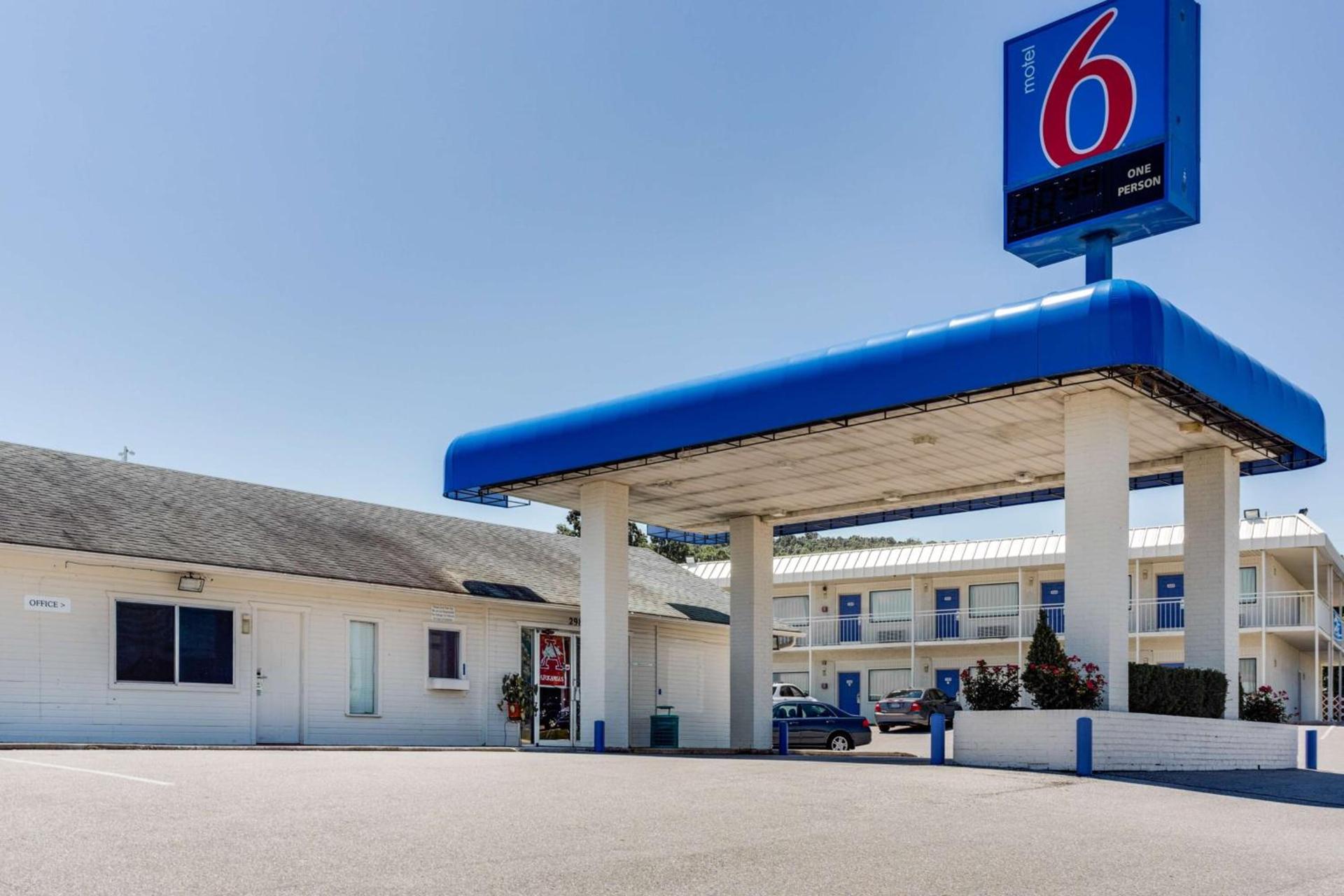 Motel 6-Fayetteville, AR photo 15