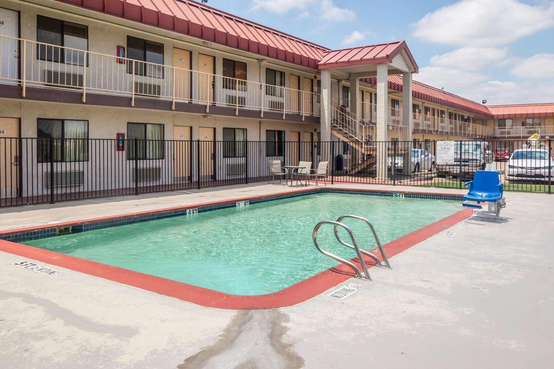 Motel 6-Mesquite, TX - Rodeo - Convention Ctr photo 23