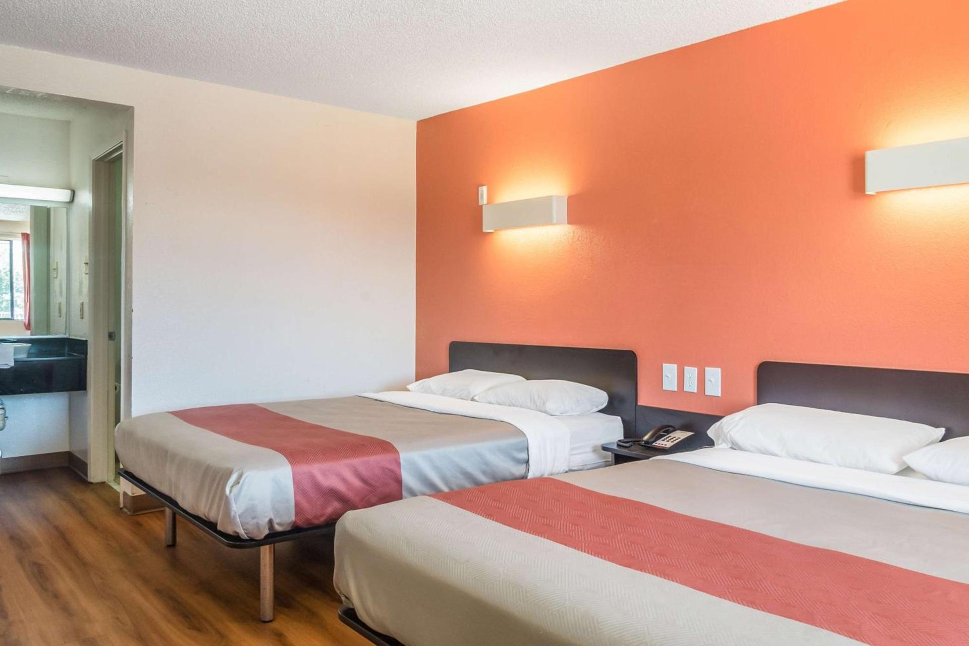 Motel 6-Mesquite, TX - Rodeo - Convention Ctr photo 25