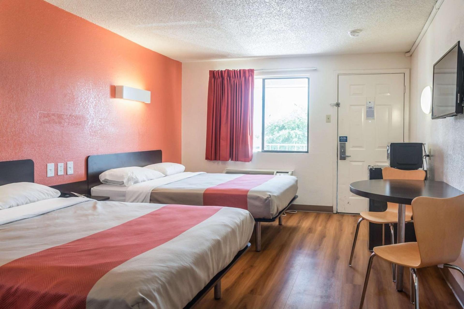 Motel 6-Mesquite, TX - Rodeo - Convention Ctr photo 26