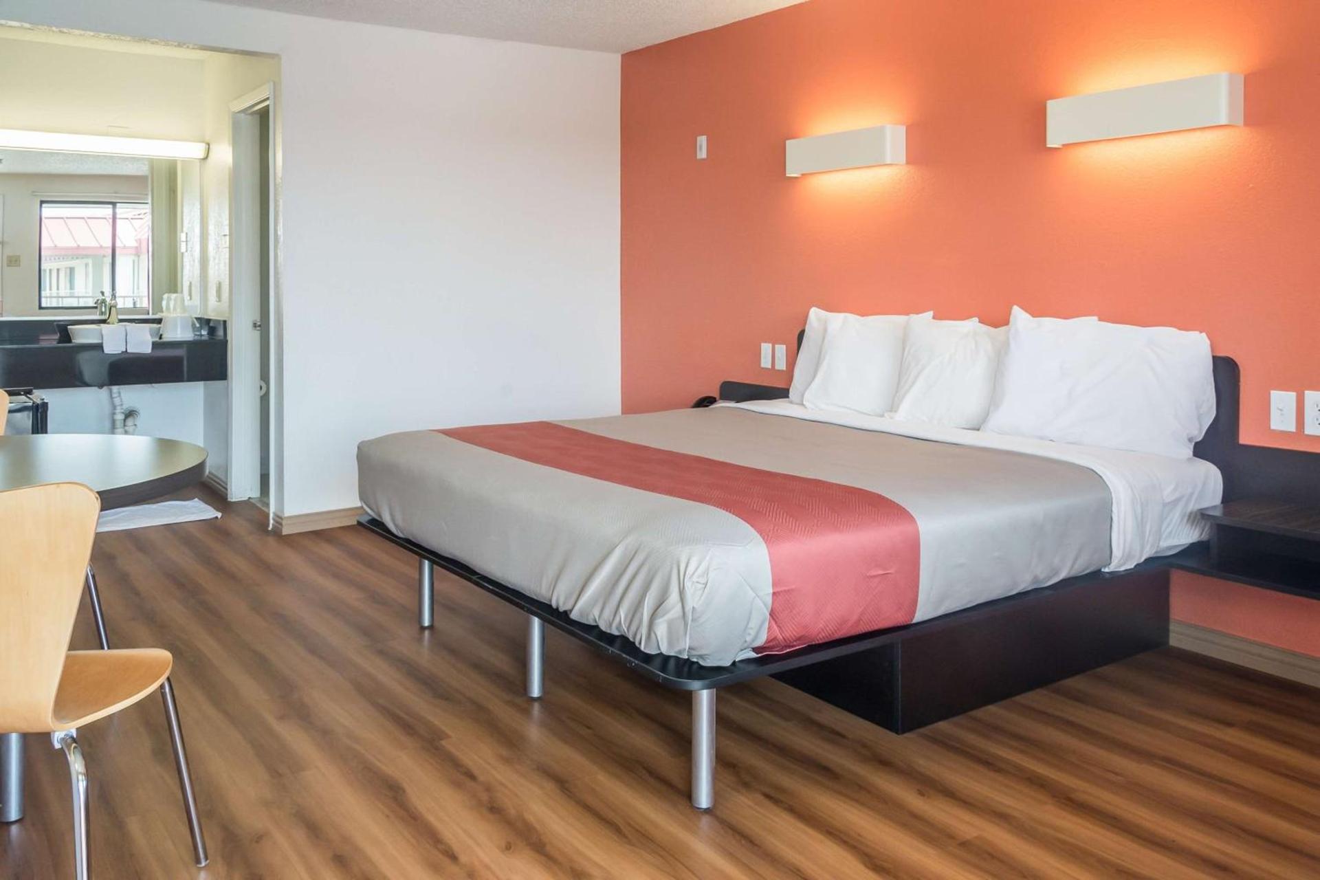 Motel 6-Mesquite, TX - Rodeo - Convention Ctr photo 28