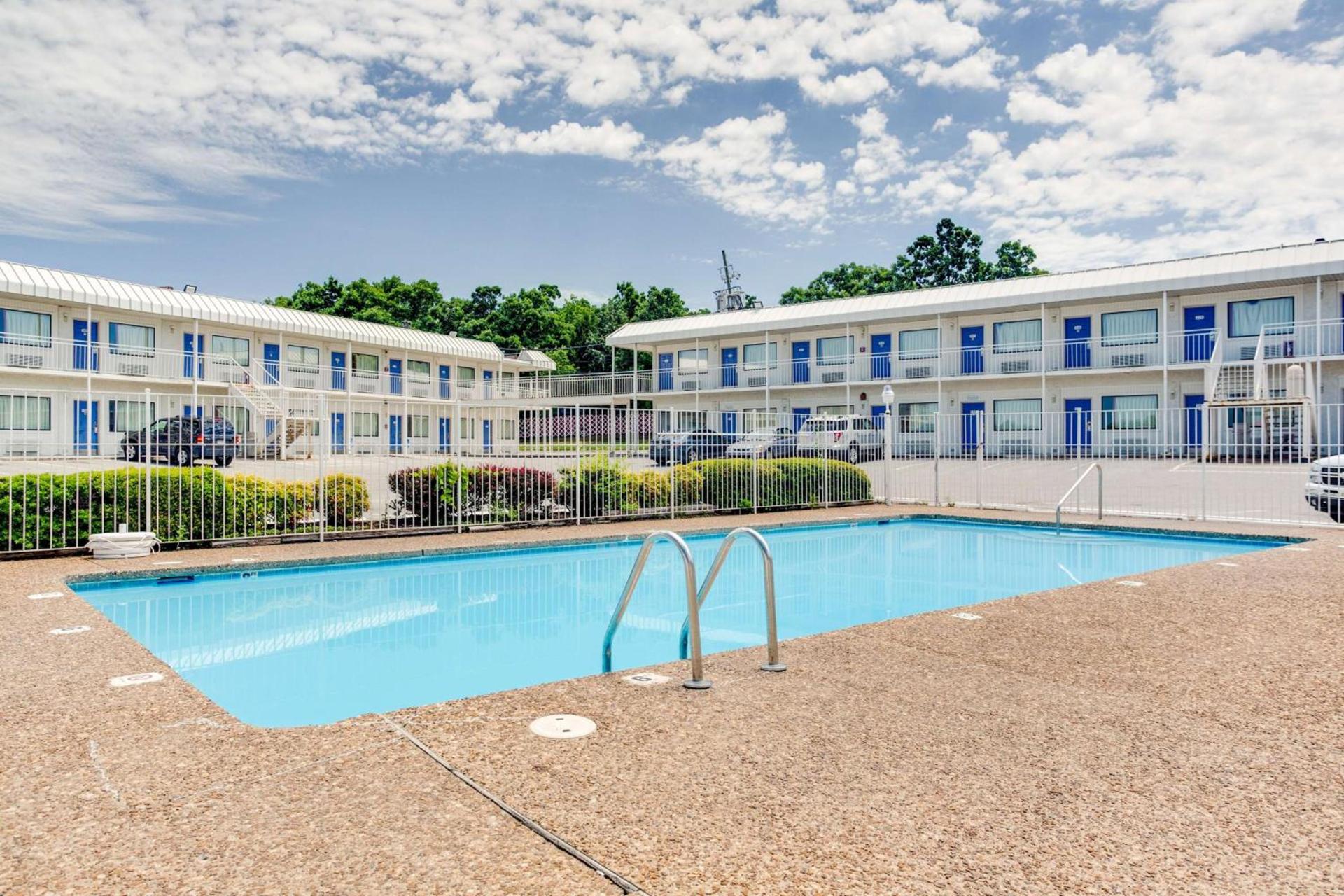 Motel 6-Fayetteville, AR photo 38
