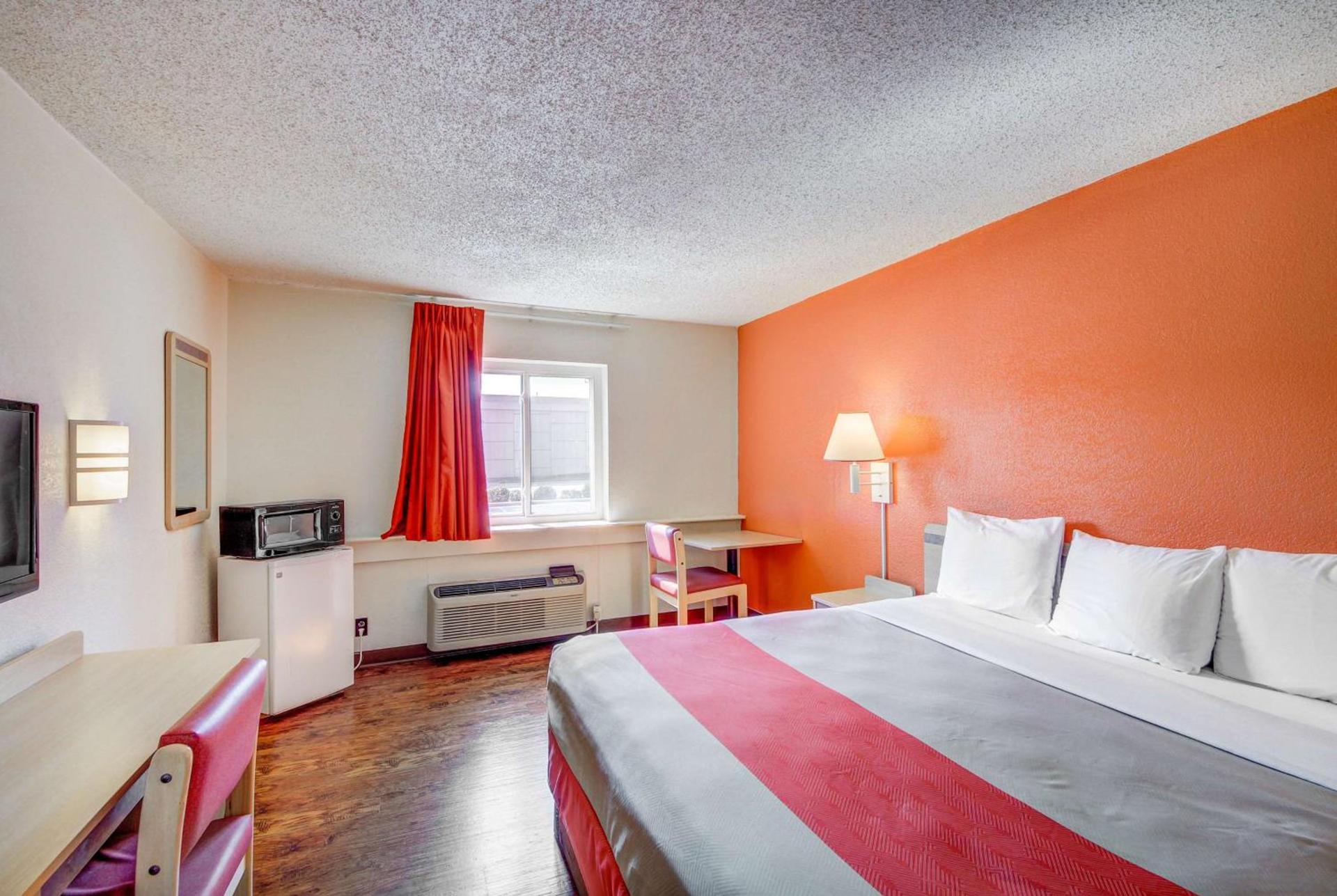 Motel 6-Wichita, KS photo 4