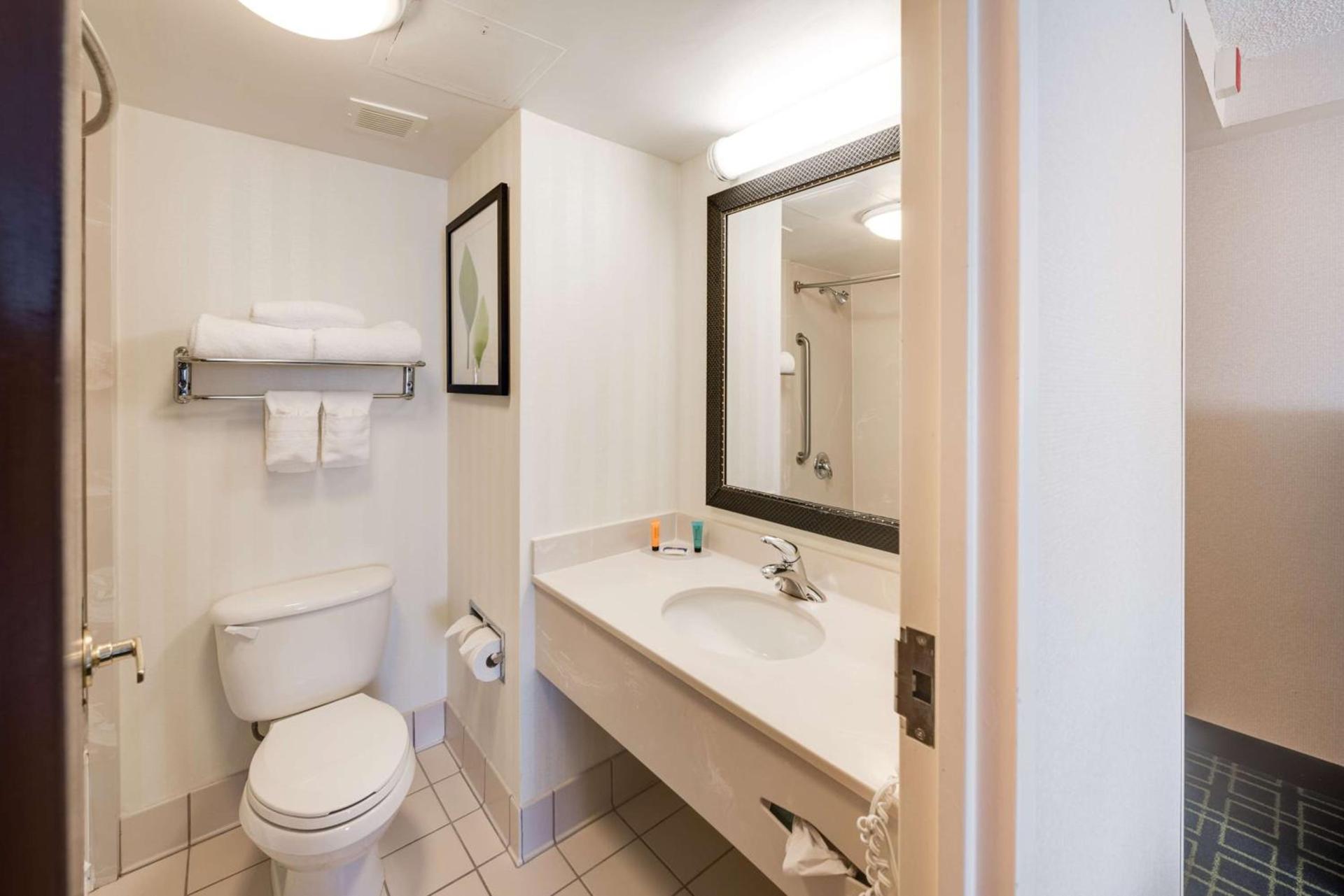 Motel 6-Milford, CT photo 50