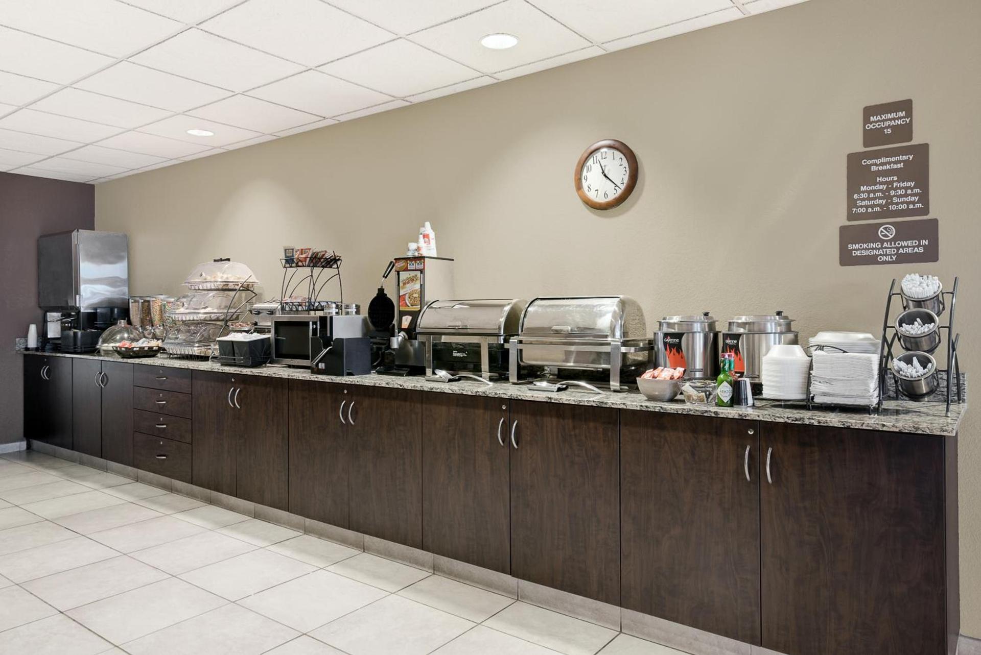 Microtel Inn & Suites by Wyndham Williston photo 43