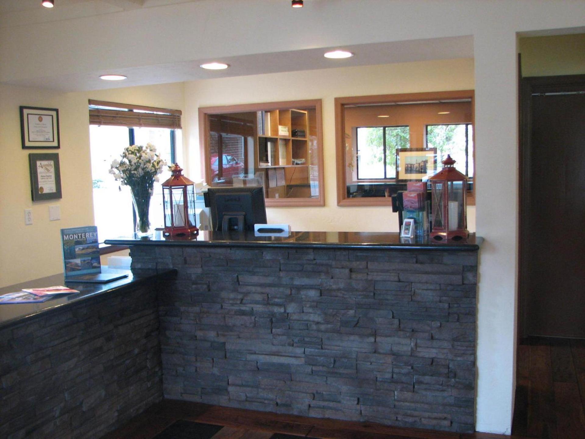 Lighthouse Lodge & Cottages photo 17