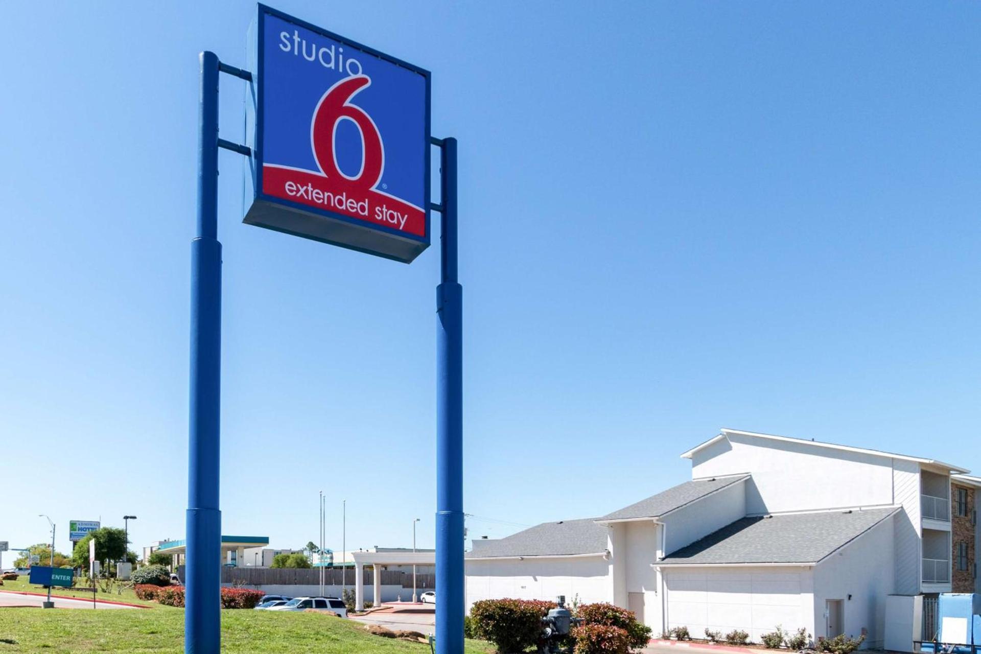 Studio 6-Arlington, TX photo 42