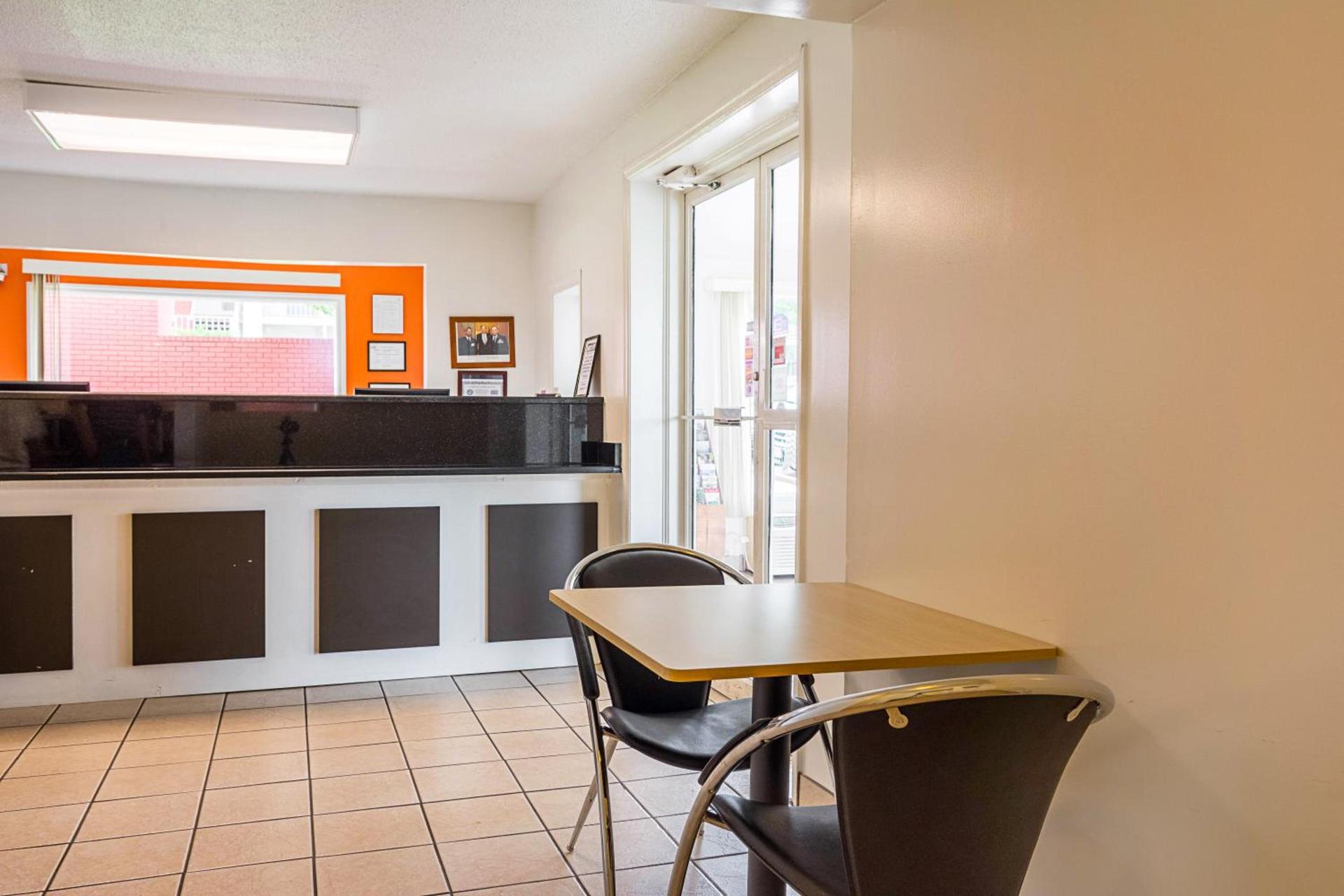 Motel 6-Gainesville, GA photo 42