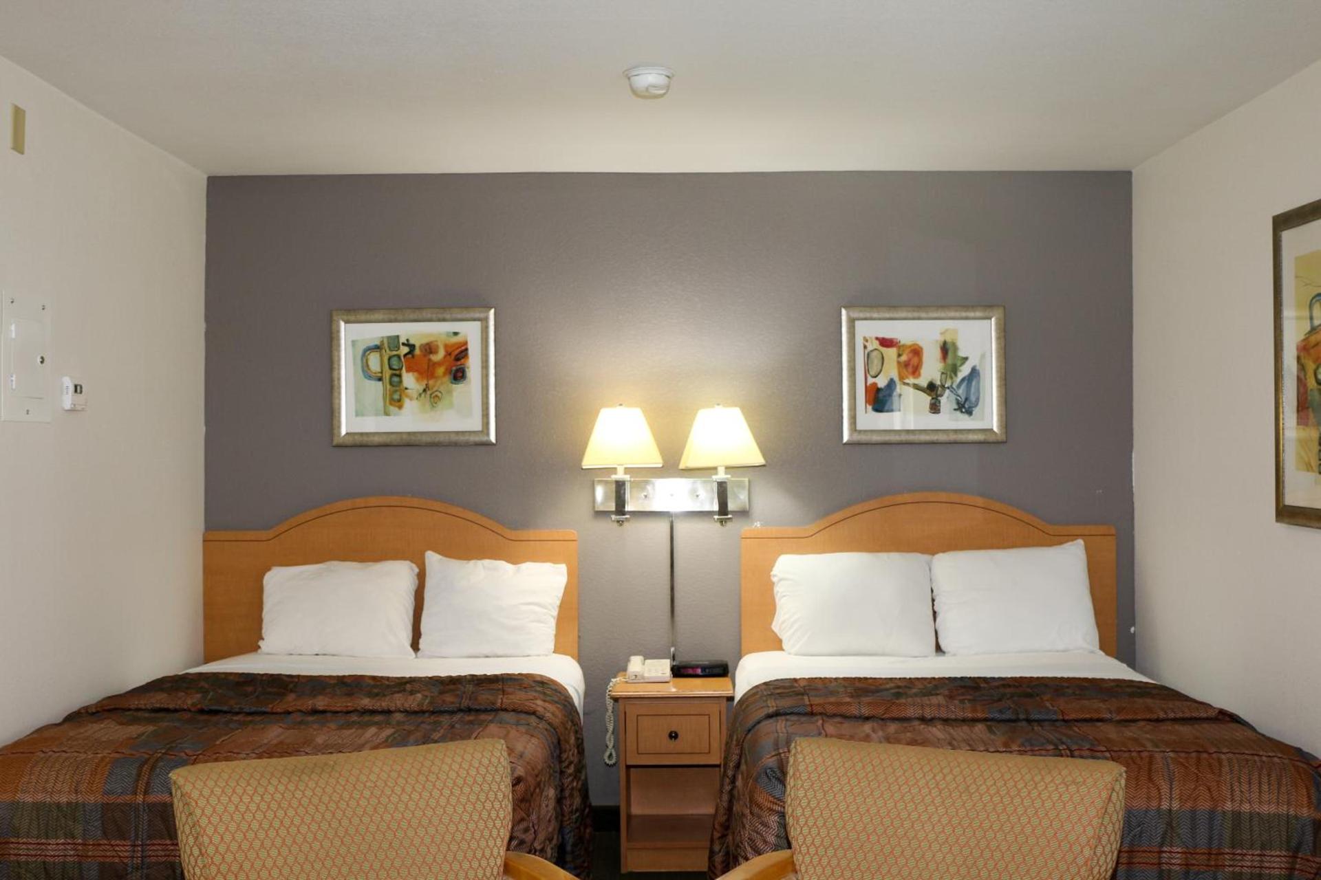 Blue Bonnet Suites -Lubbock, TX - Medical Center photo 37