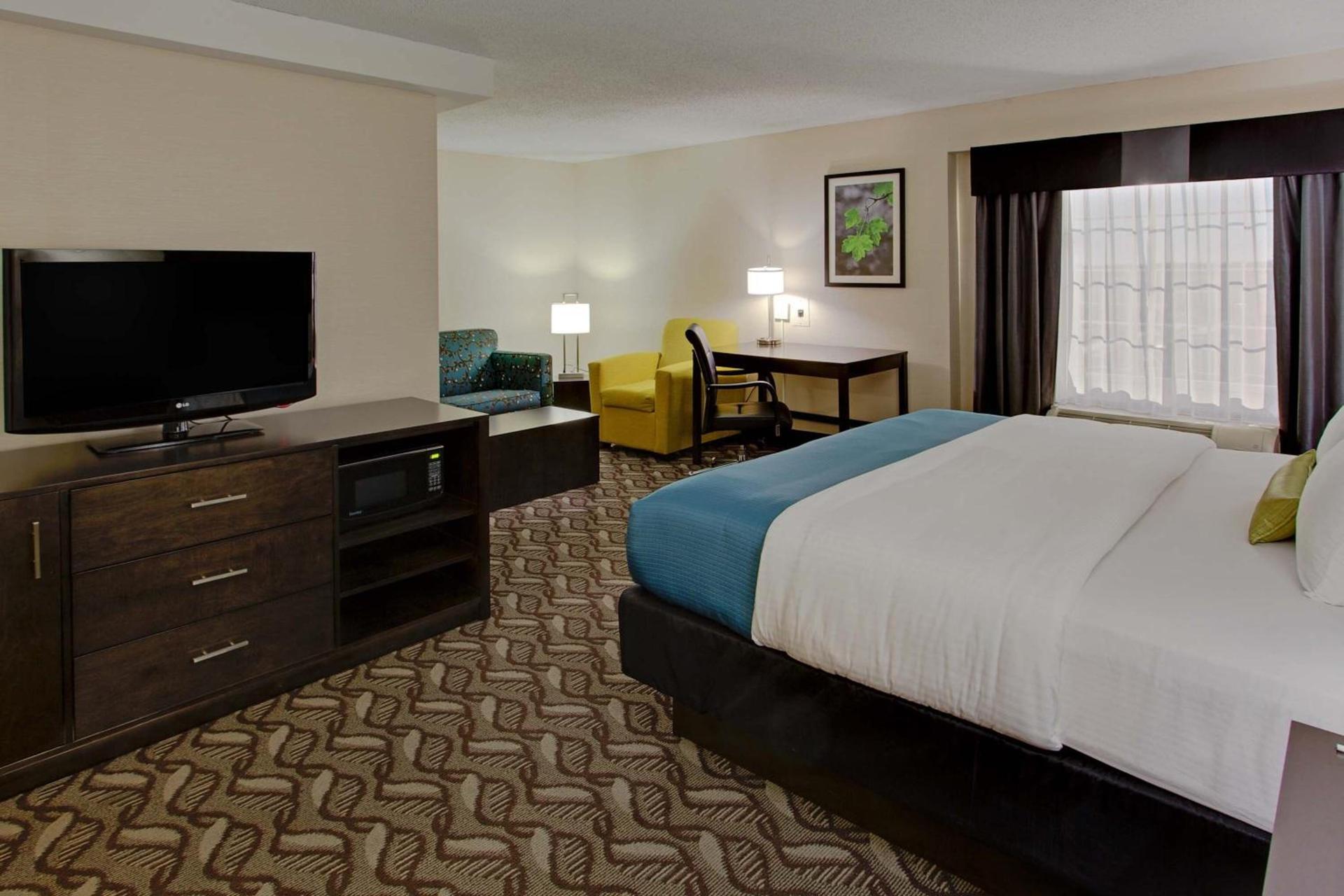 La Quinta by Wyndham Springfield photo 29