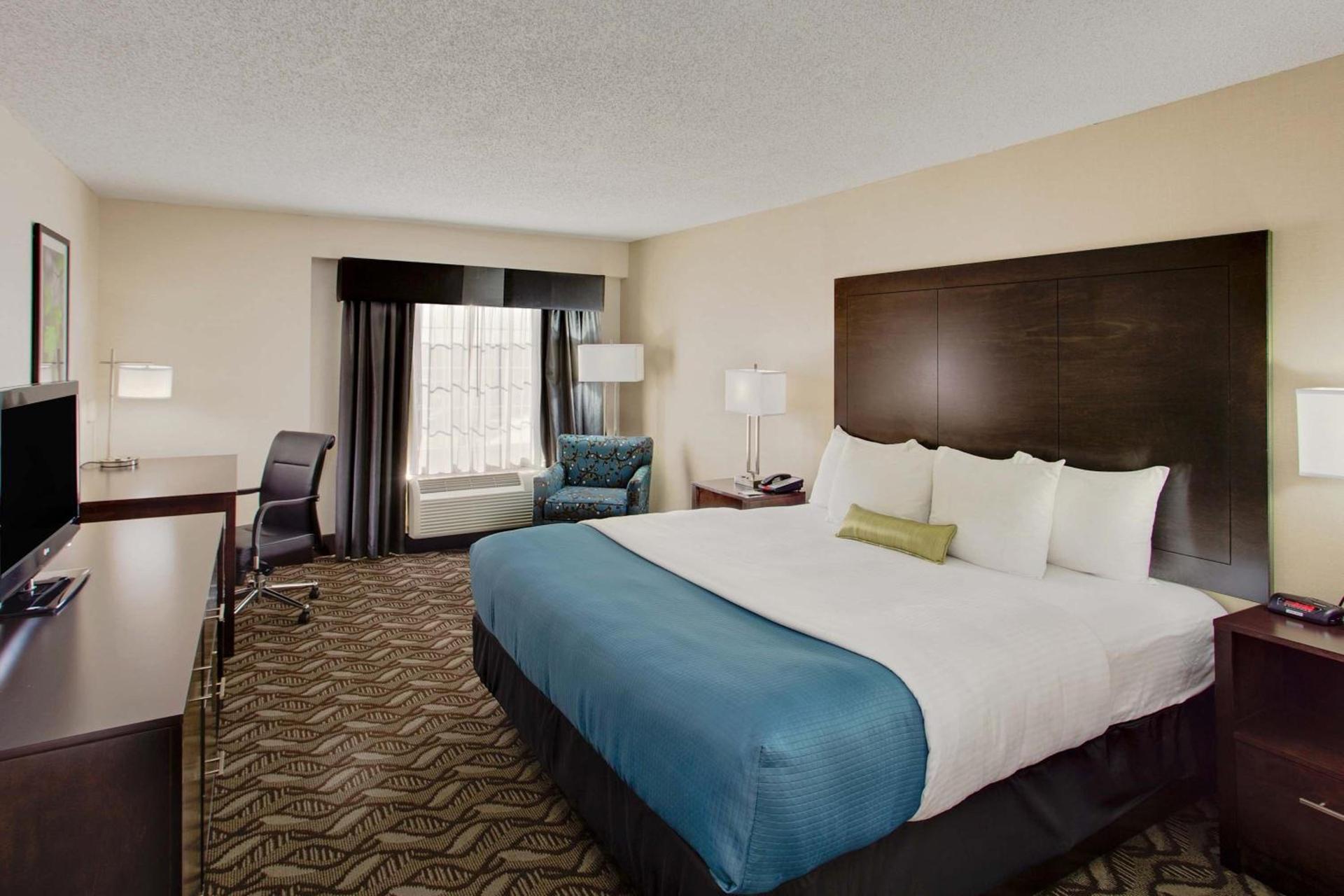 La Quinta by Wyndham Springfield photo 30