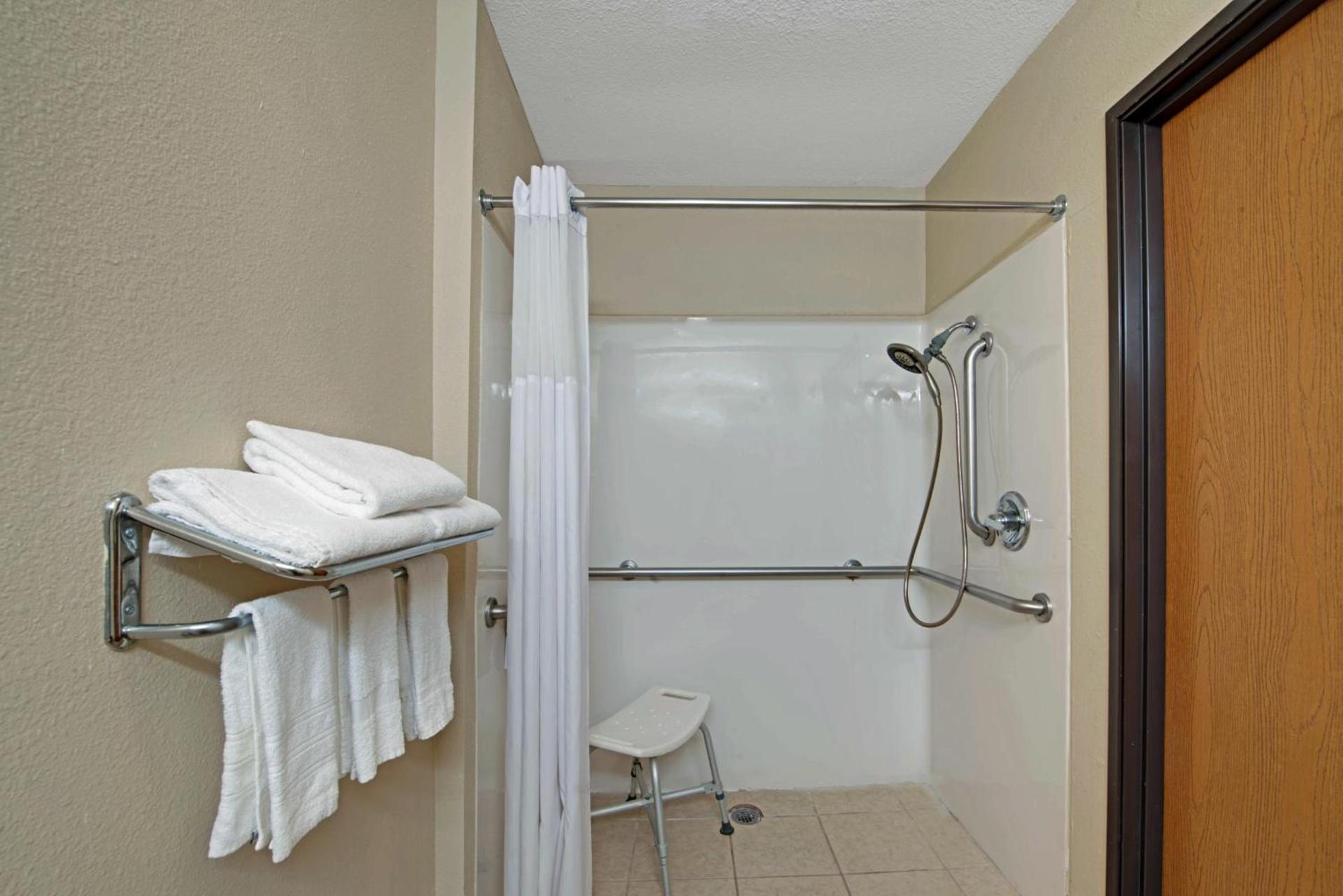 Motel 6-Decatur, GA photo 33