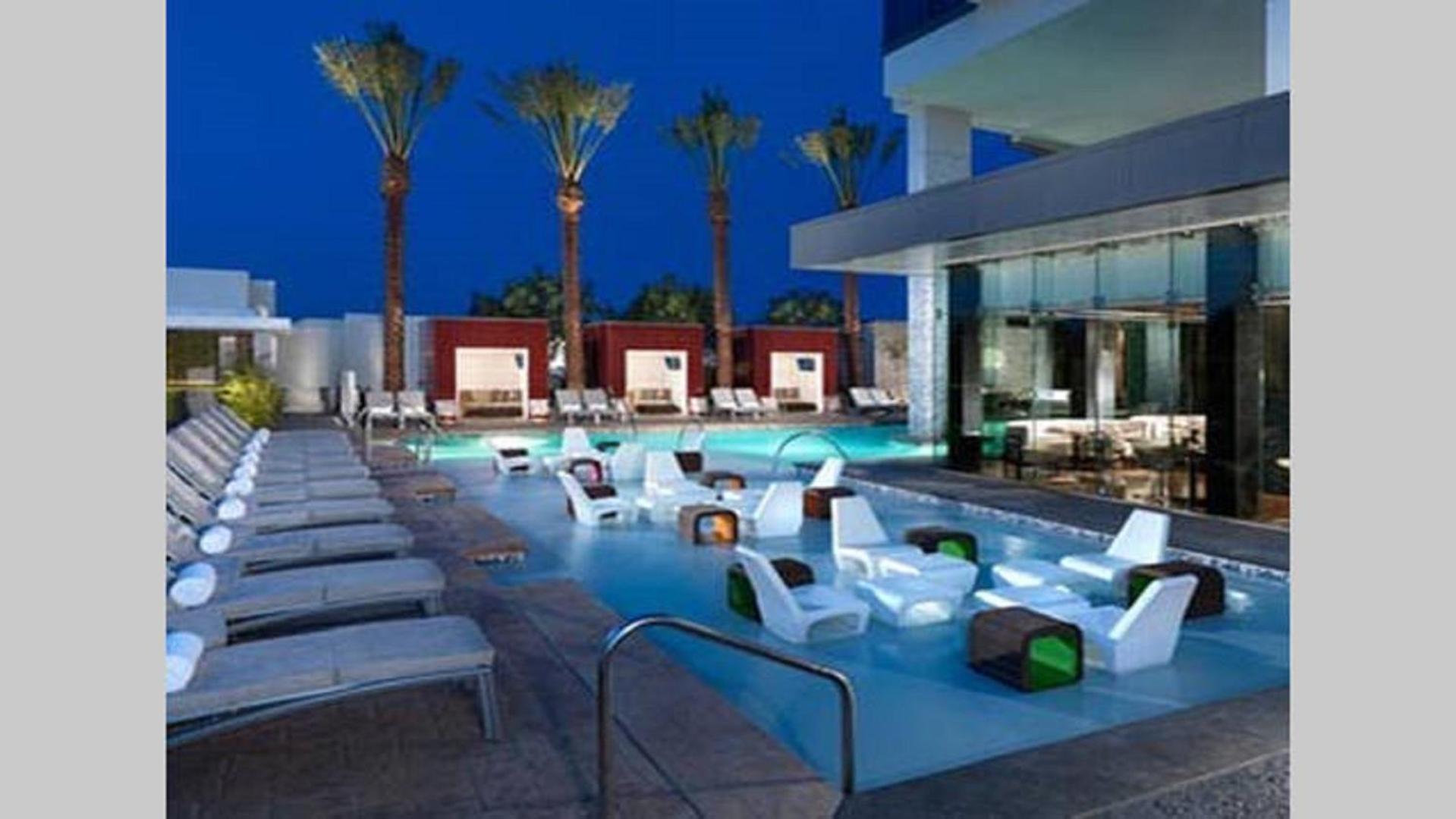 Palms place 51st floor & strip view photo 28